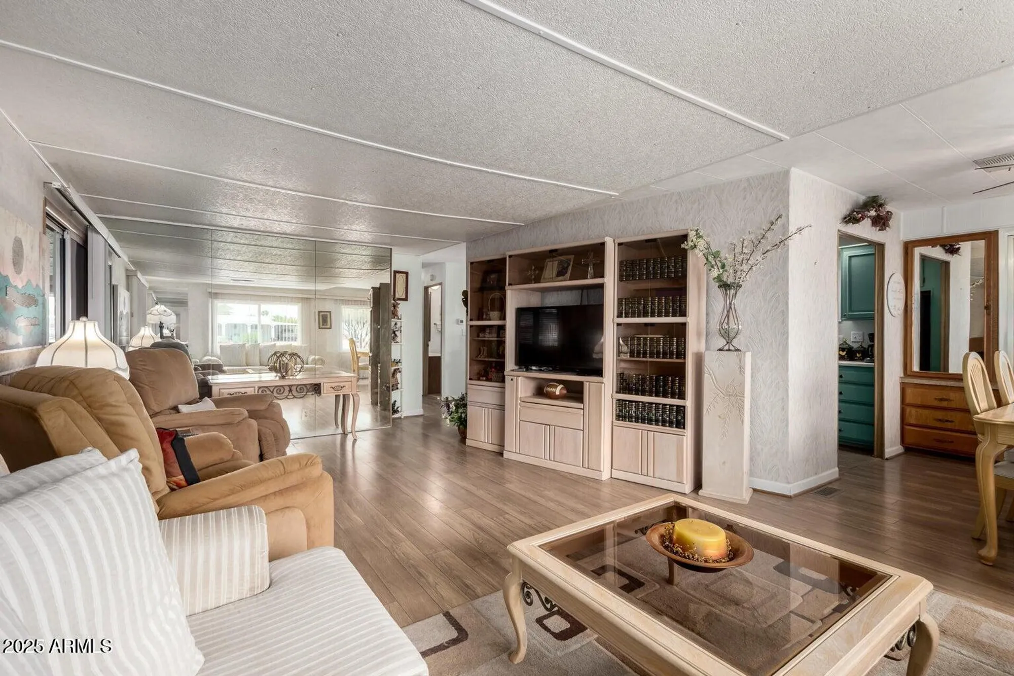 Property Slideshow image 6 of 32 | 506 s 81st pl, Mesa, AZ, 85208