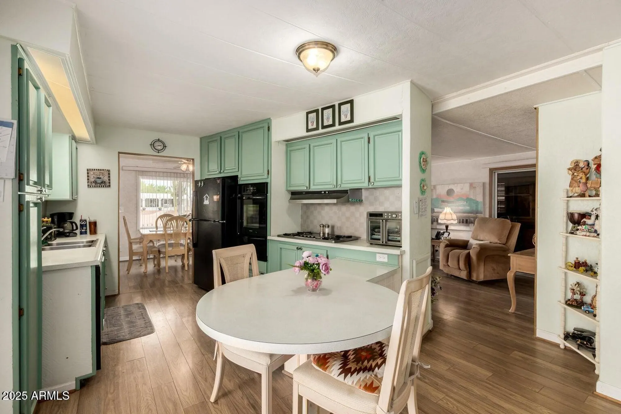 Property Slideshow image 9 of 32 | 506 s 81st pl, Mesa, AZ, 85208