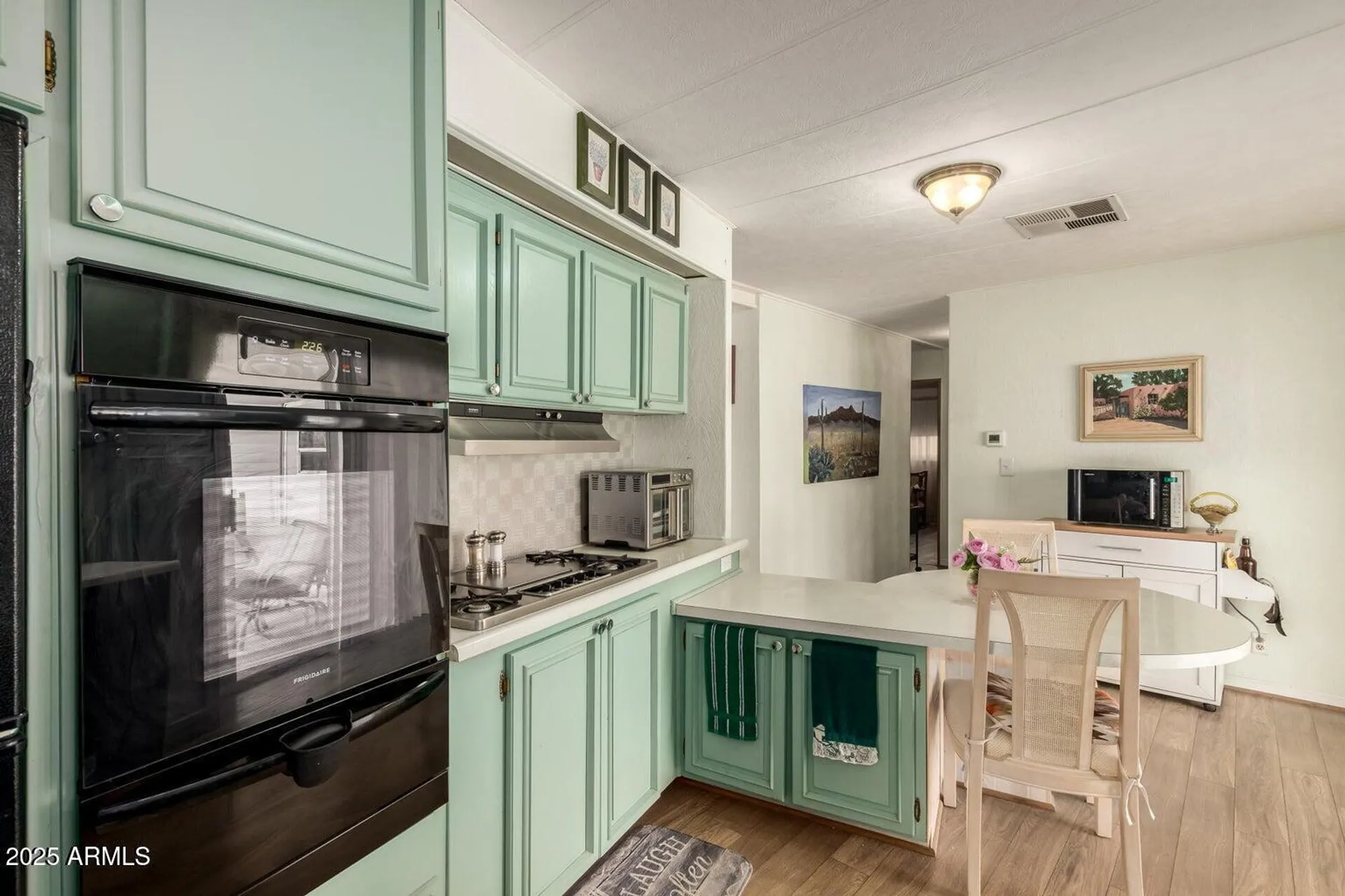 Property Slideshow image 12 of 32 | 506 s 81st pl, Mesa, AZ, 85208