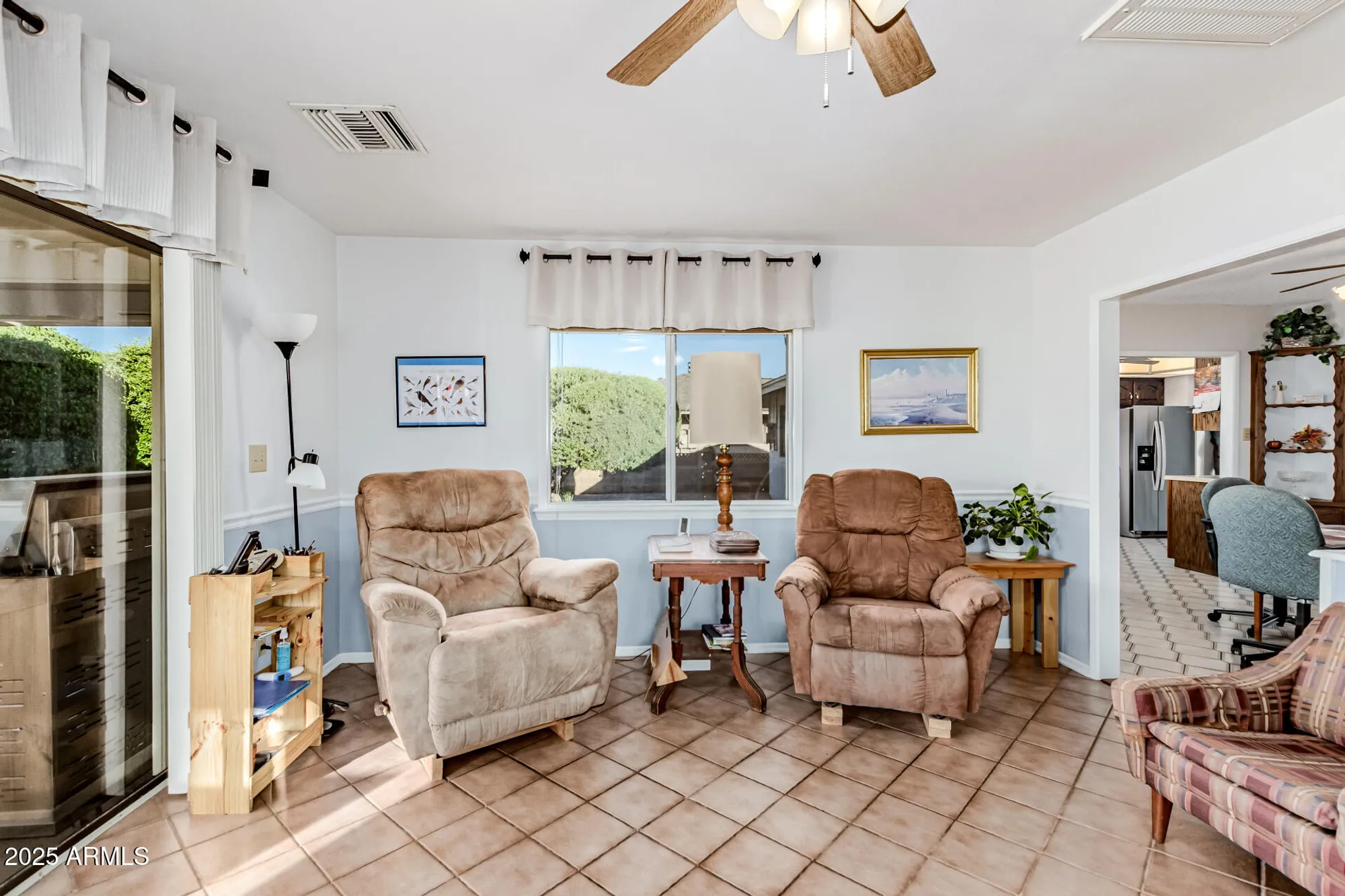 Property Slideshow image 12 of 35 | 14218 n mcphee dr, Sun City, AZ, 85351