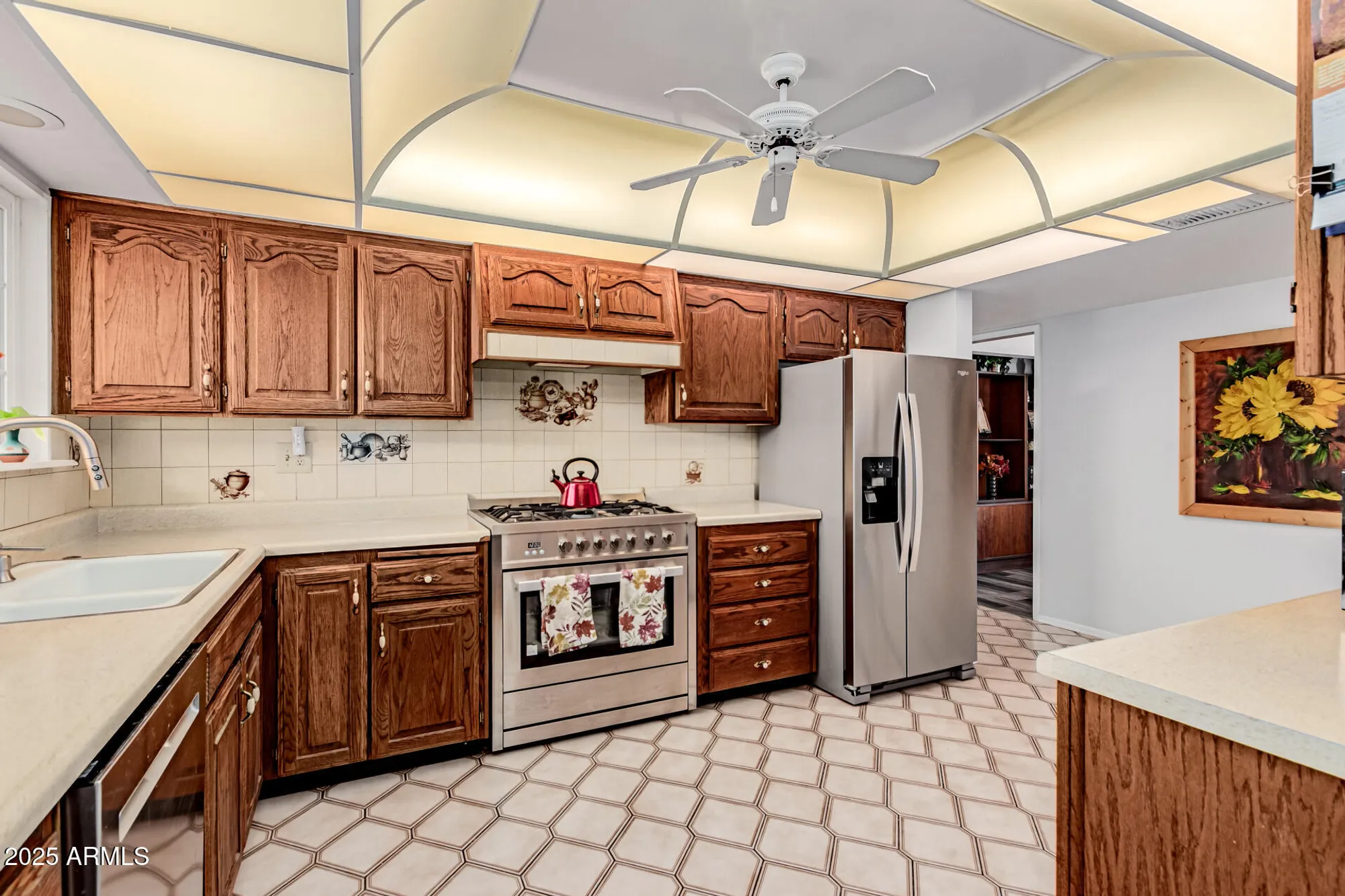 Property Slideshow image 15 of 35 | 14218 n mcphee dr, Sun City, AZ, 85351