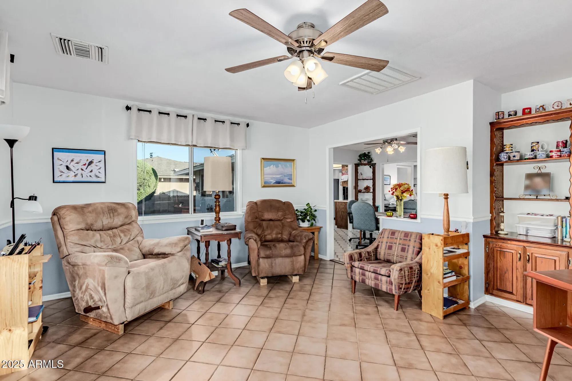 Property Slideshow image 8 of 35 | 14218 n mcphee dr, Sun City, AZ, 85351