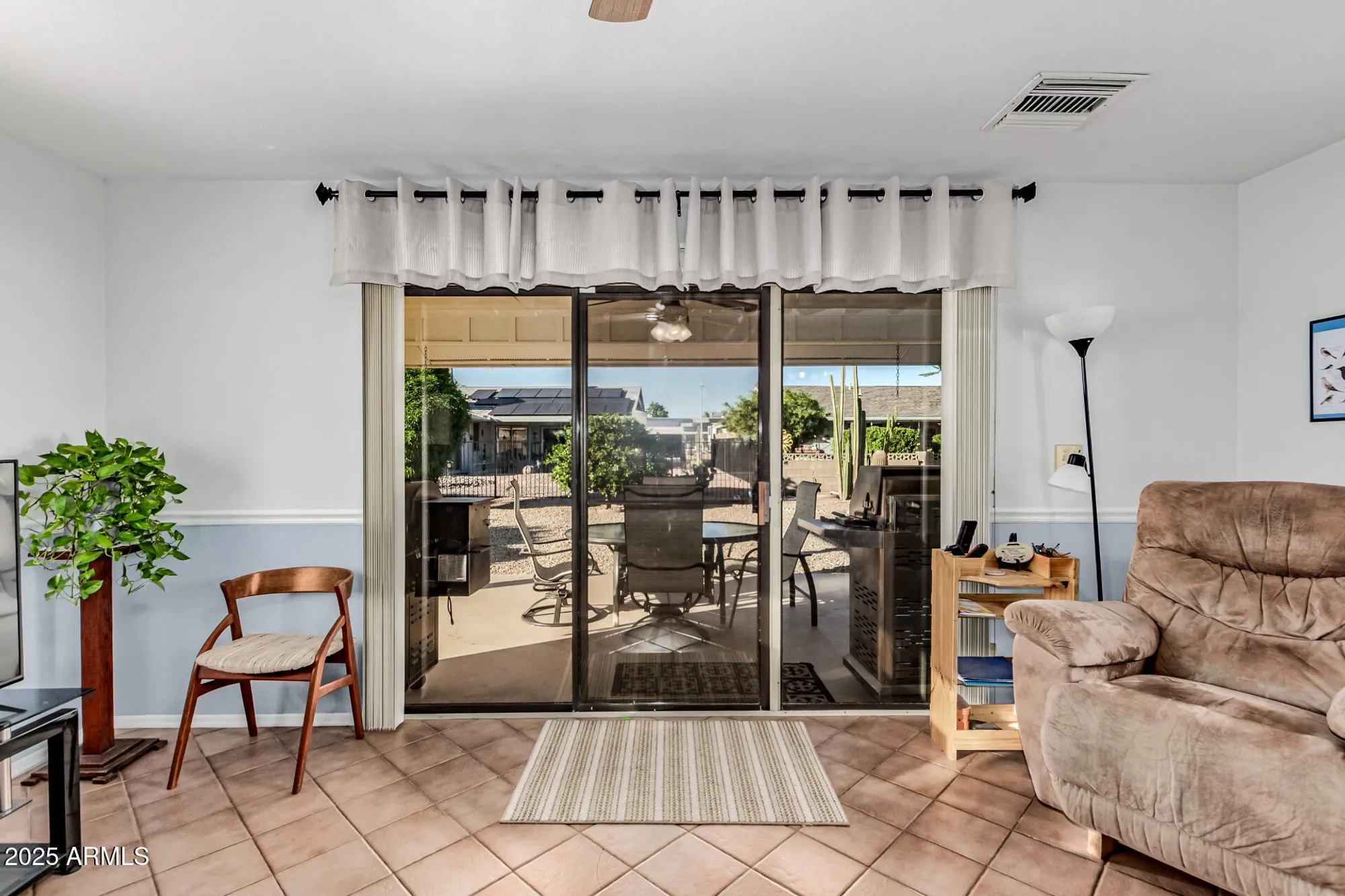 Property Slideshow image 11 of 35 | 14218 n mcphee dr, Sun City, AZ, 85351