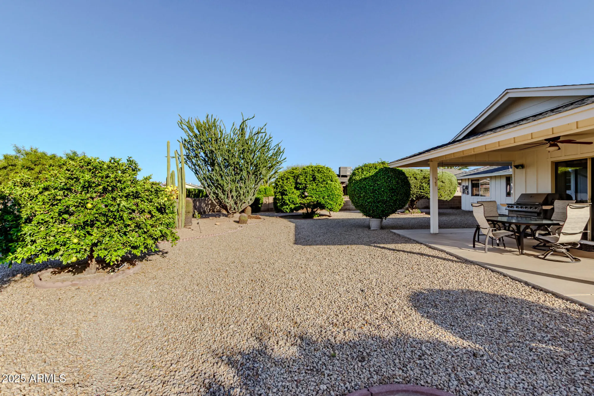 Property Slideshow image 32 of 35 | 14218 n mcphee dr, Sun City, AZ, 85351