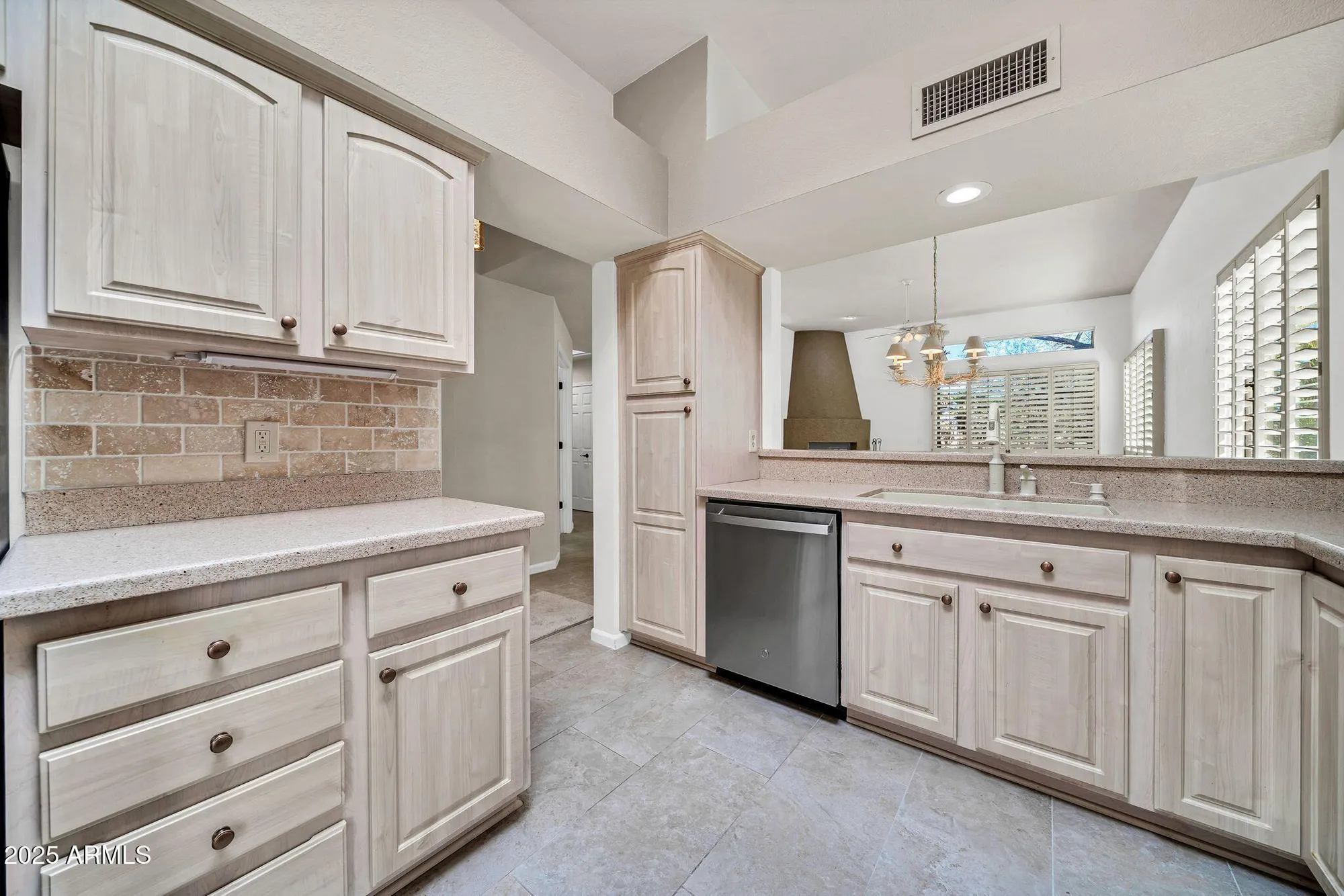 Property Slideshow image 12 of 37 | 25515 n forest rd unit 13, Rio Verde, AZ, 85263