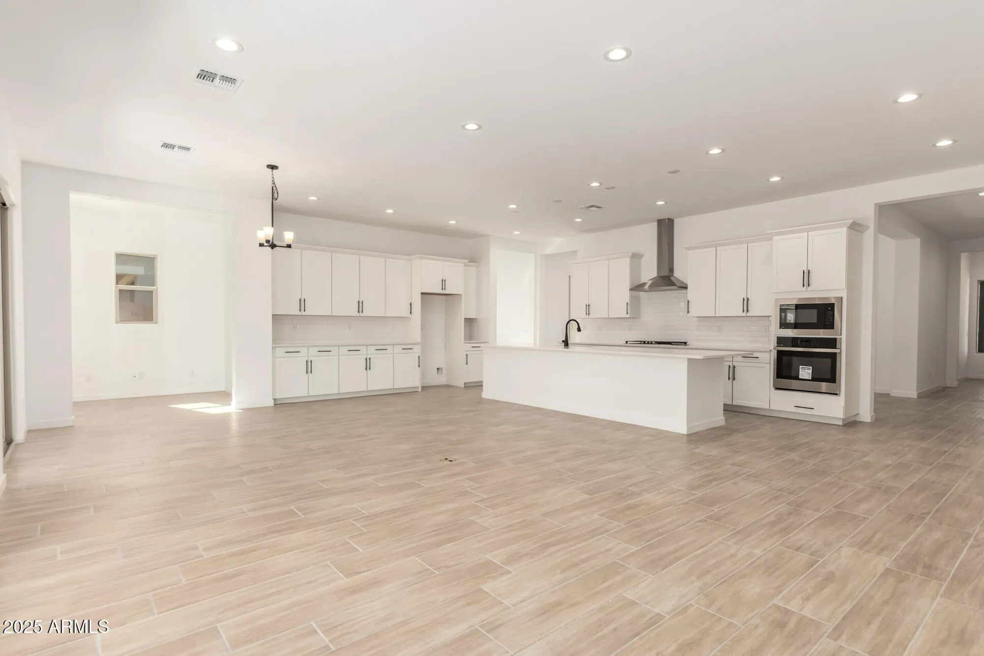 Property Slideshow image 7 of 47 | 24199 n 172nd dr, Surprise, AZ, 85387