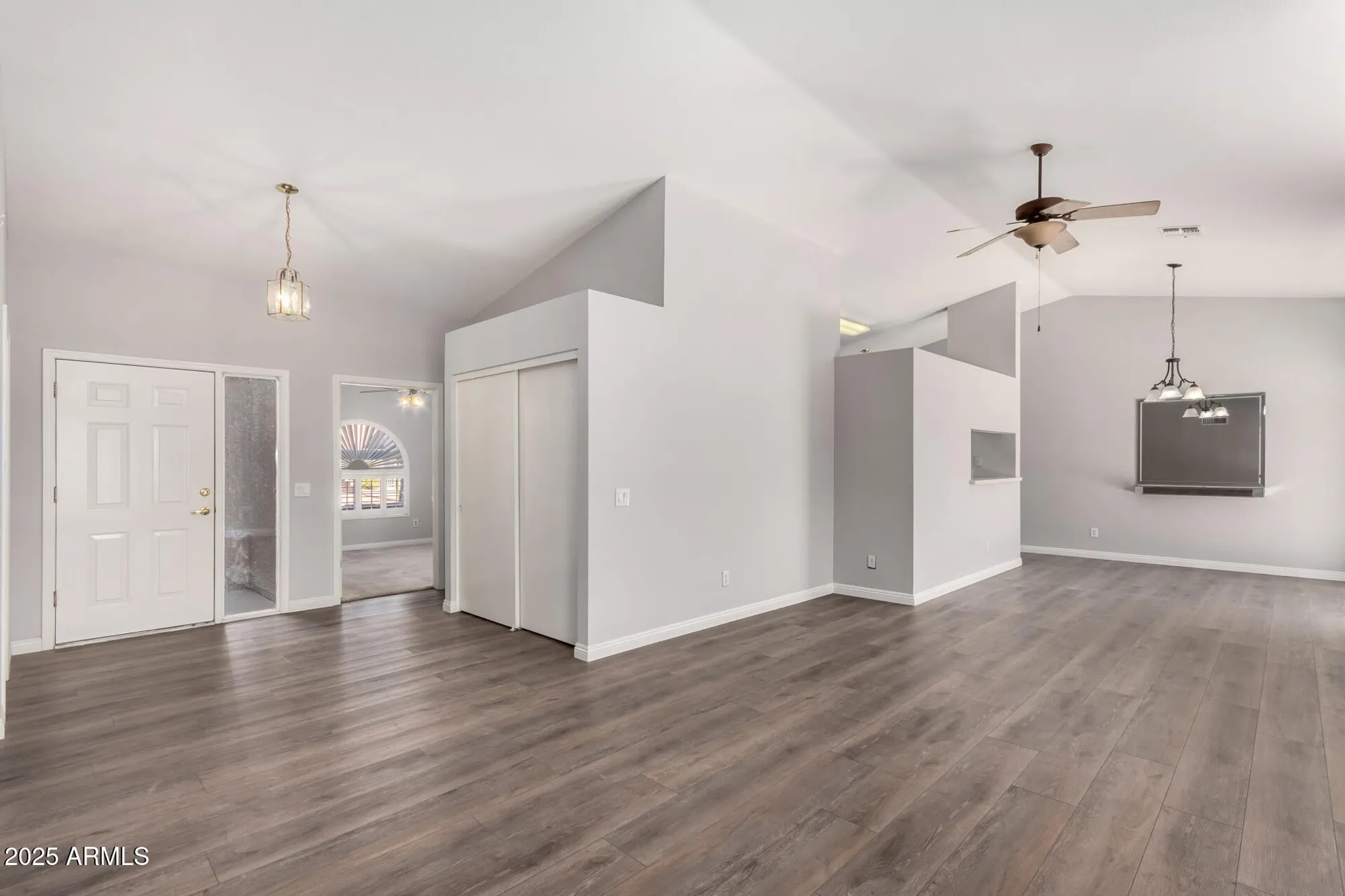 Property Slideshow image 5 of 30 | 1541 e colonial dr, Chandler, AZ, 85249