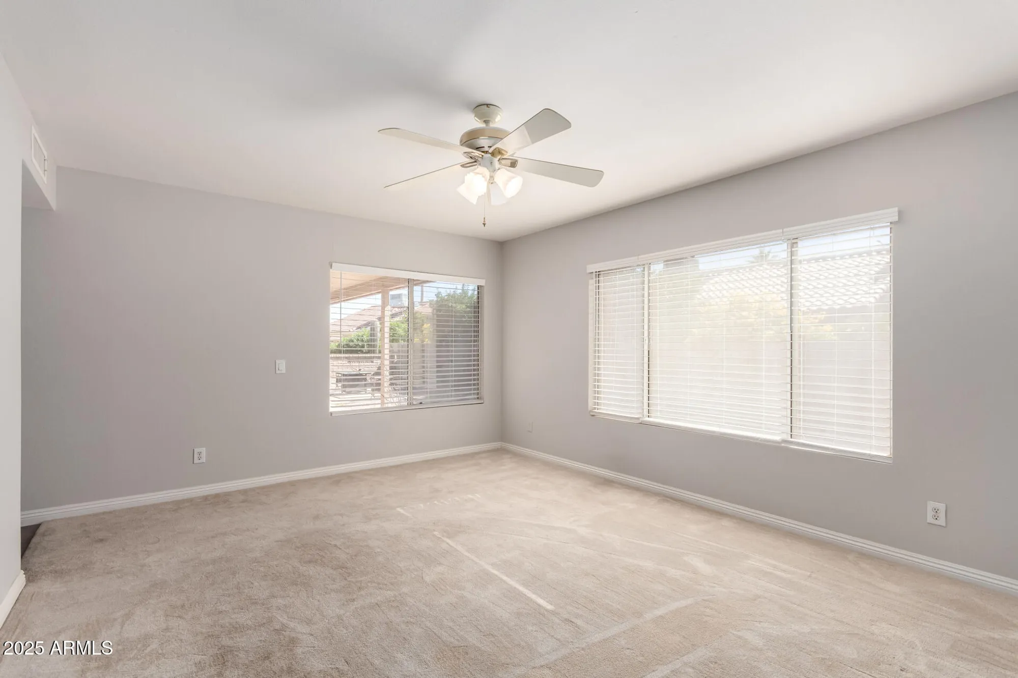 Property Slideshow image 14 of 30 | 1541 e colonial dr, Chandler, AZ, 85249