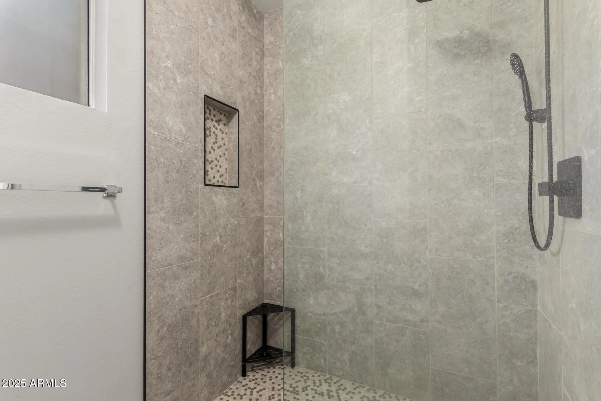 Property Slideshow image 16 of 30 | 1541 e colonial dr, Chandler, AZ, 85249