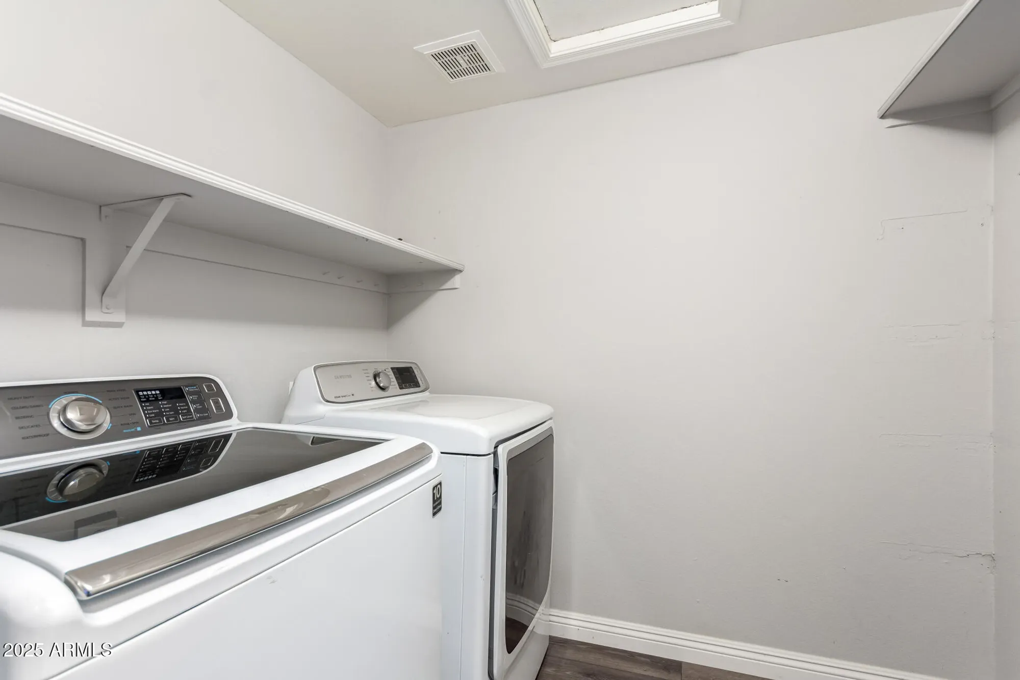 Property Slideshow image 23 of 30 | 1541 e colonial dr, Chandler, AZ, 85249