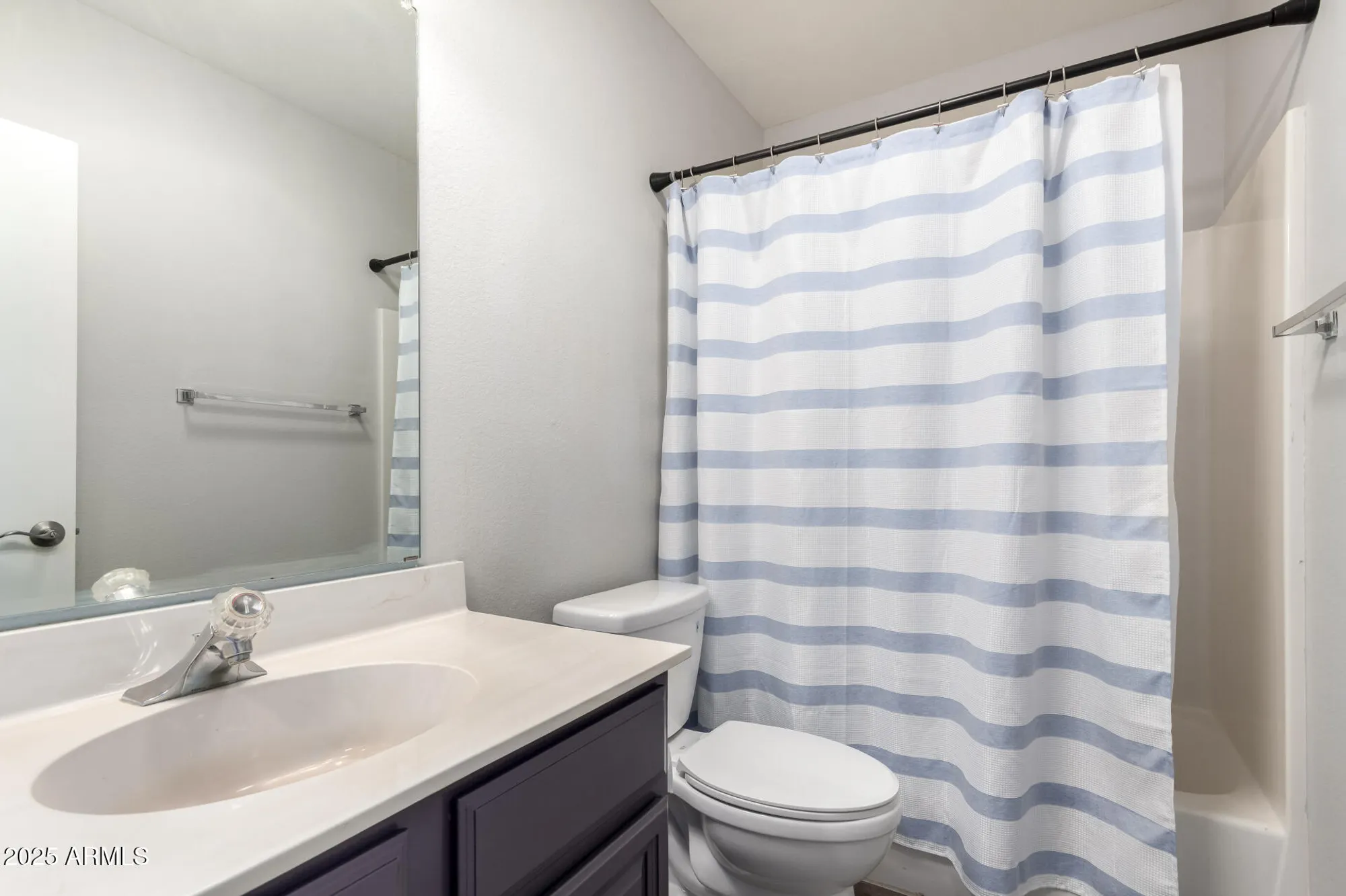 Property Slideshow image 22 of 30 | 1541 e colonial dr, Chandler, AZ, 85249