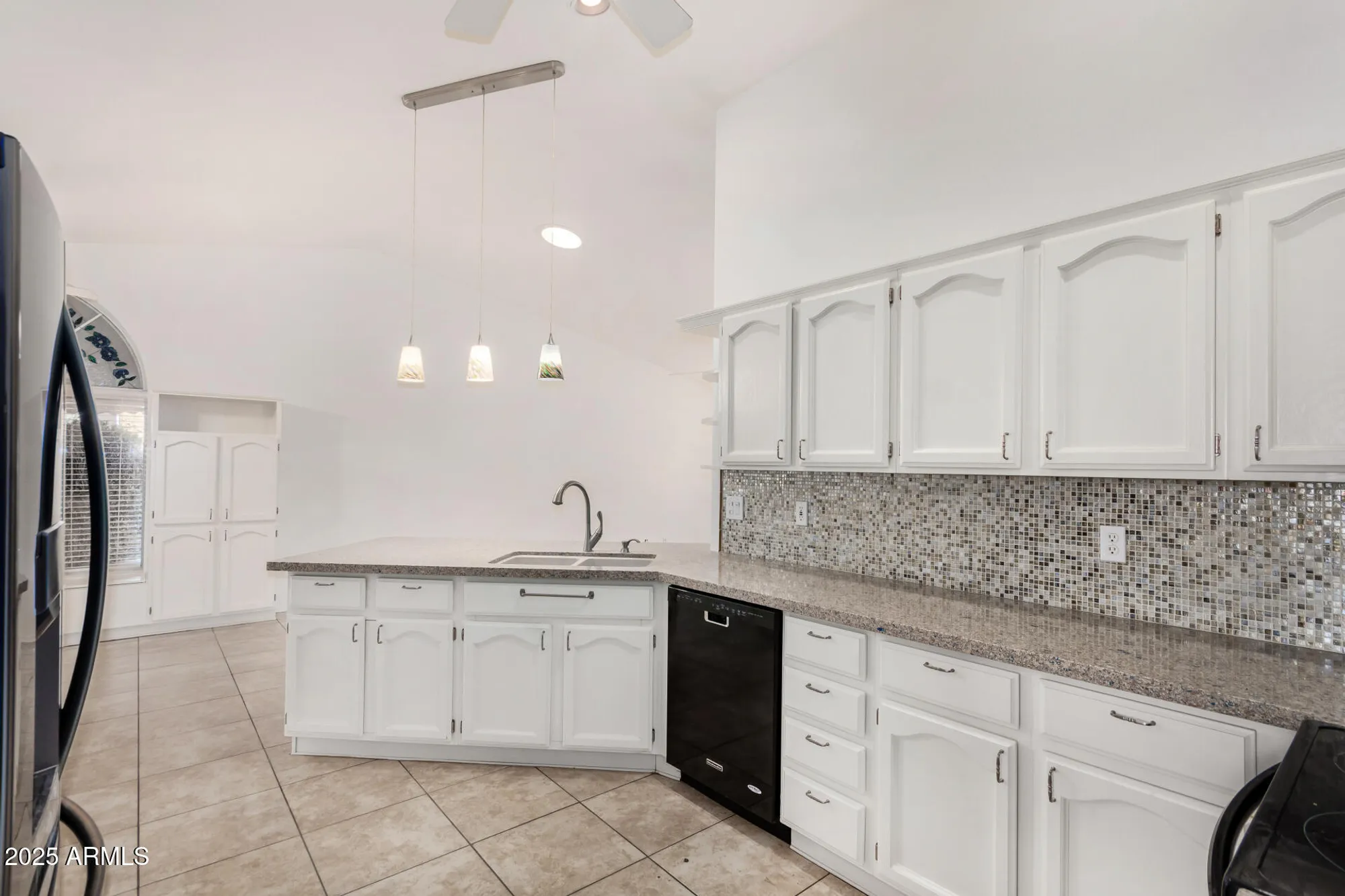 Property Slideshow image 11 of 45 | 10605 e hercules dr, Sun Lakes, AZ, 85248