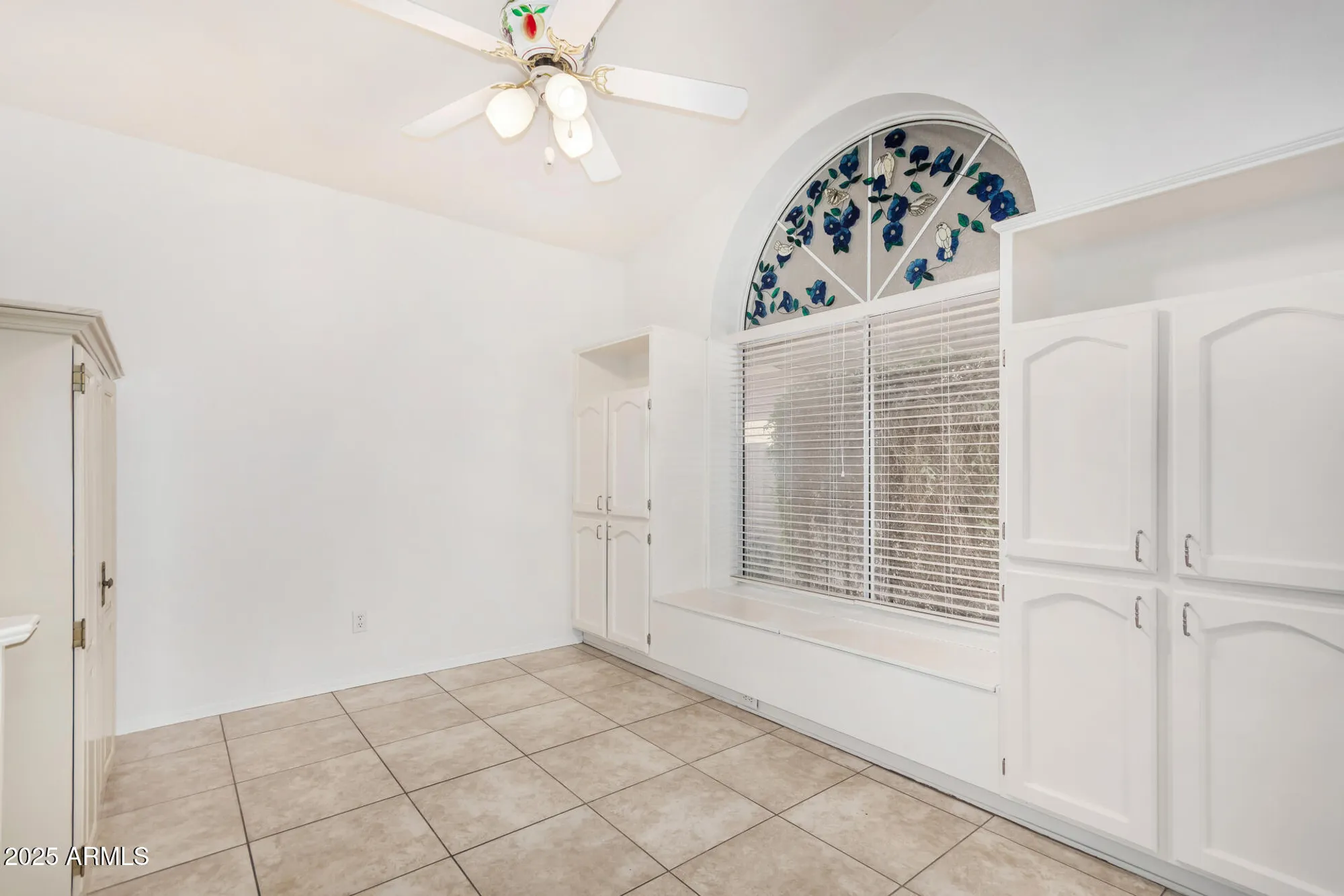 Property Slideshow image 9 of 45 | 10605 e hercules dr, Sun Lakes, AZ, 85248