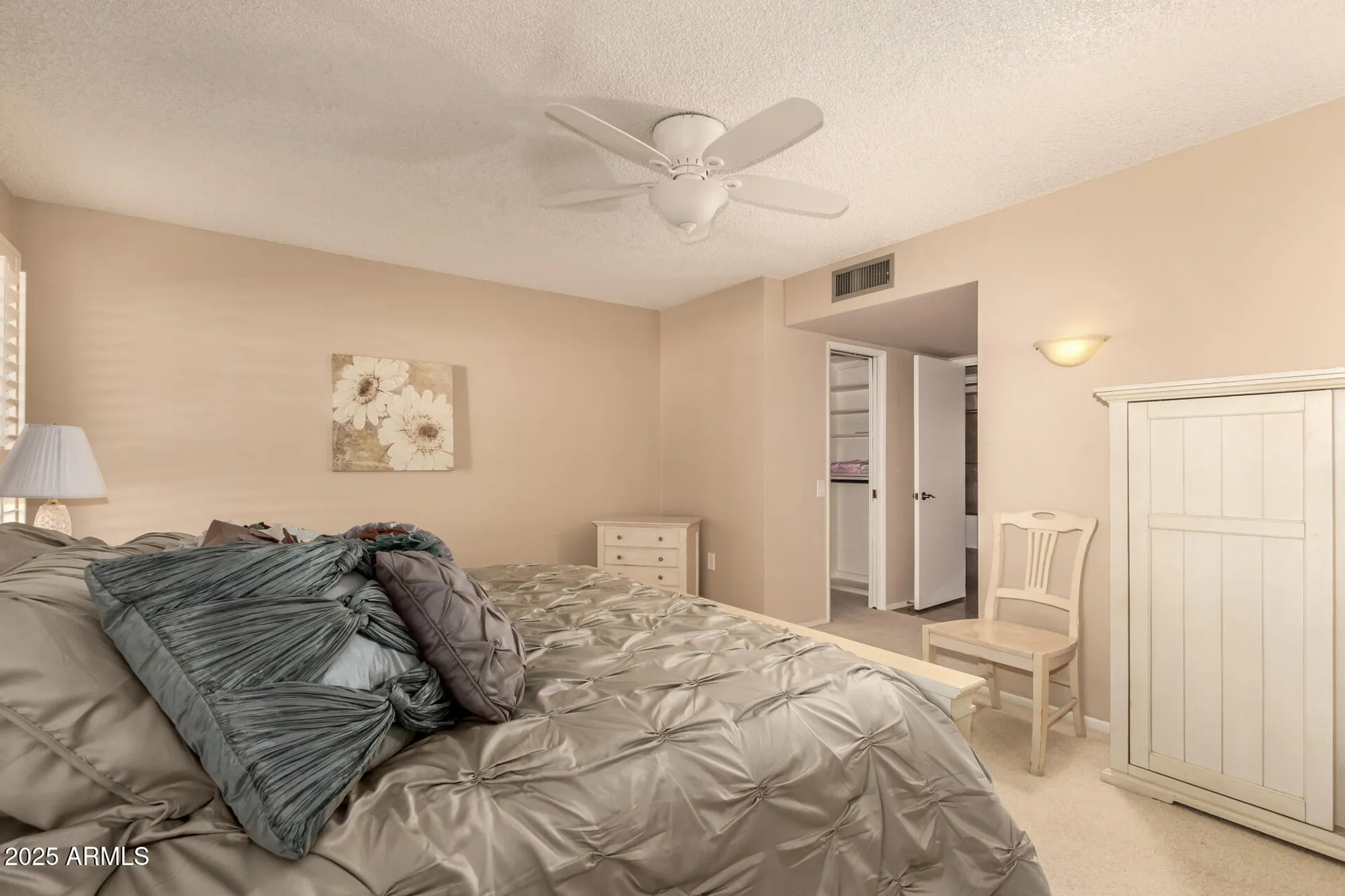 Property Slideshow image 13 of 25 | 18417 n 99th dr, Sun City, AZ, 85373