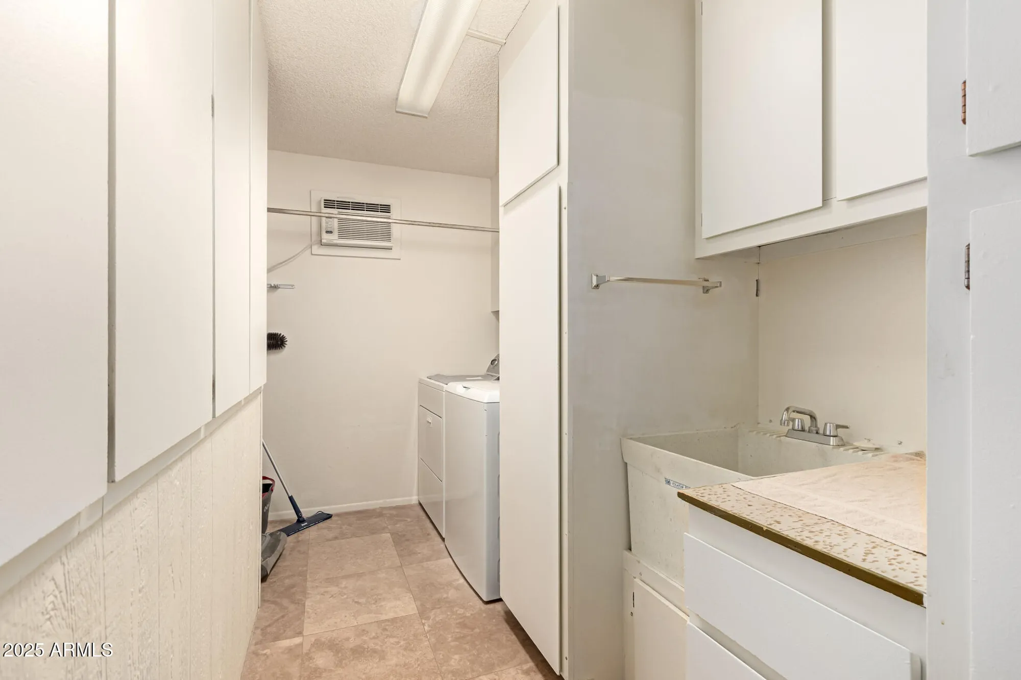 Property Slideshow image 22 of 25 | 18417 n 99th dr, Sun City, AZ, 85373