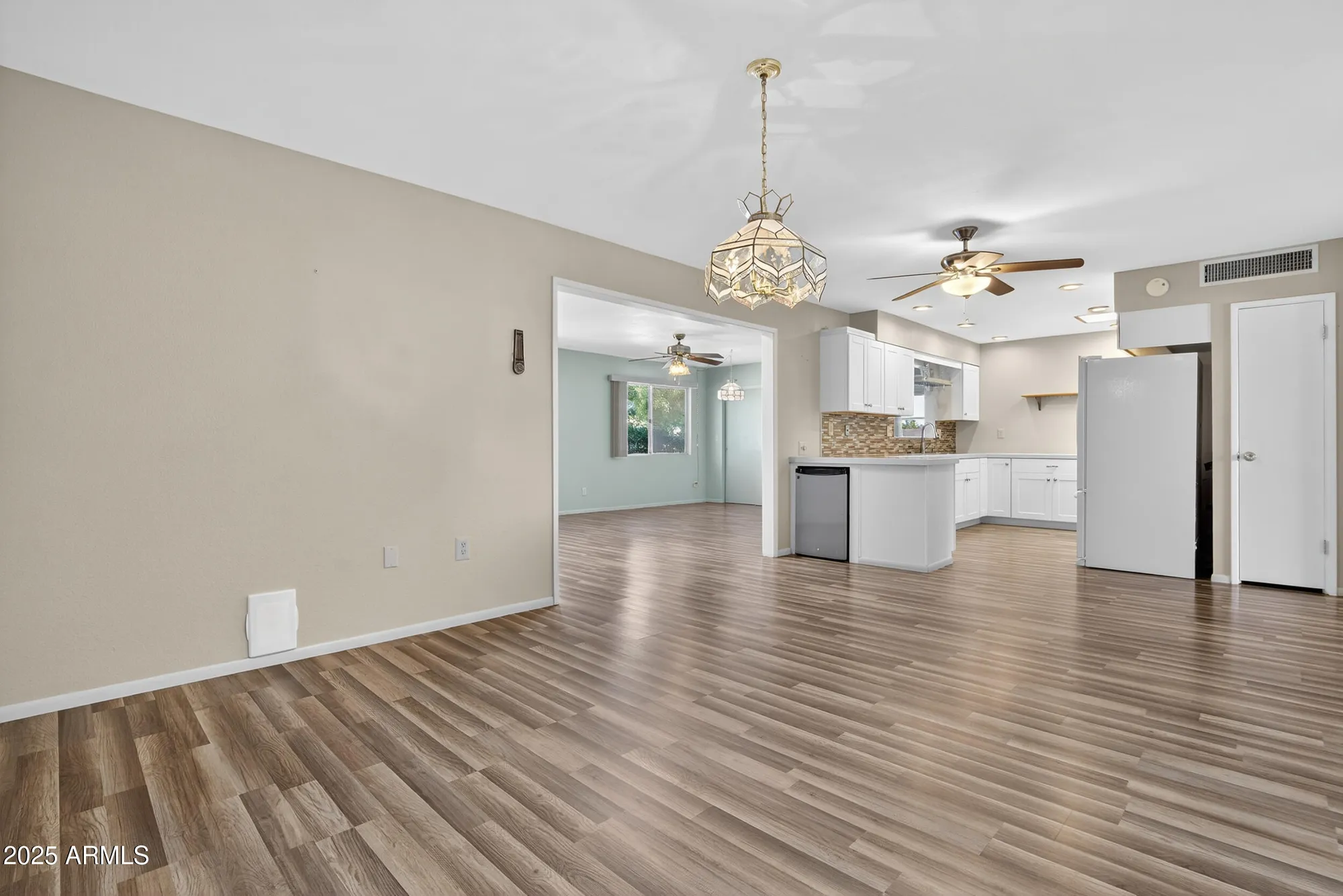 Property Slideshow image 16 of 53 | 9418 w cedar hill cir n, Sun City, AZ, 85351