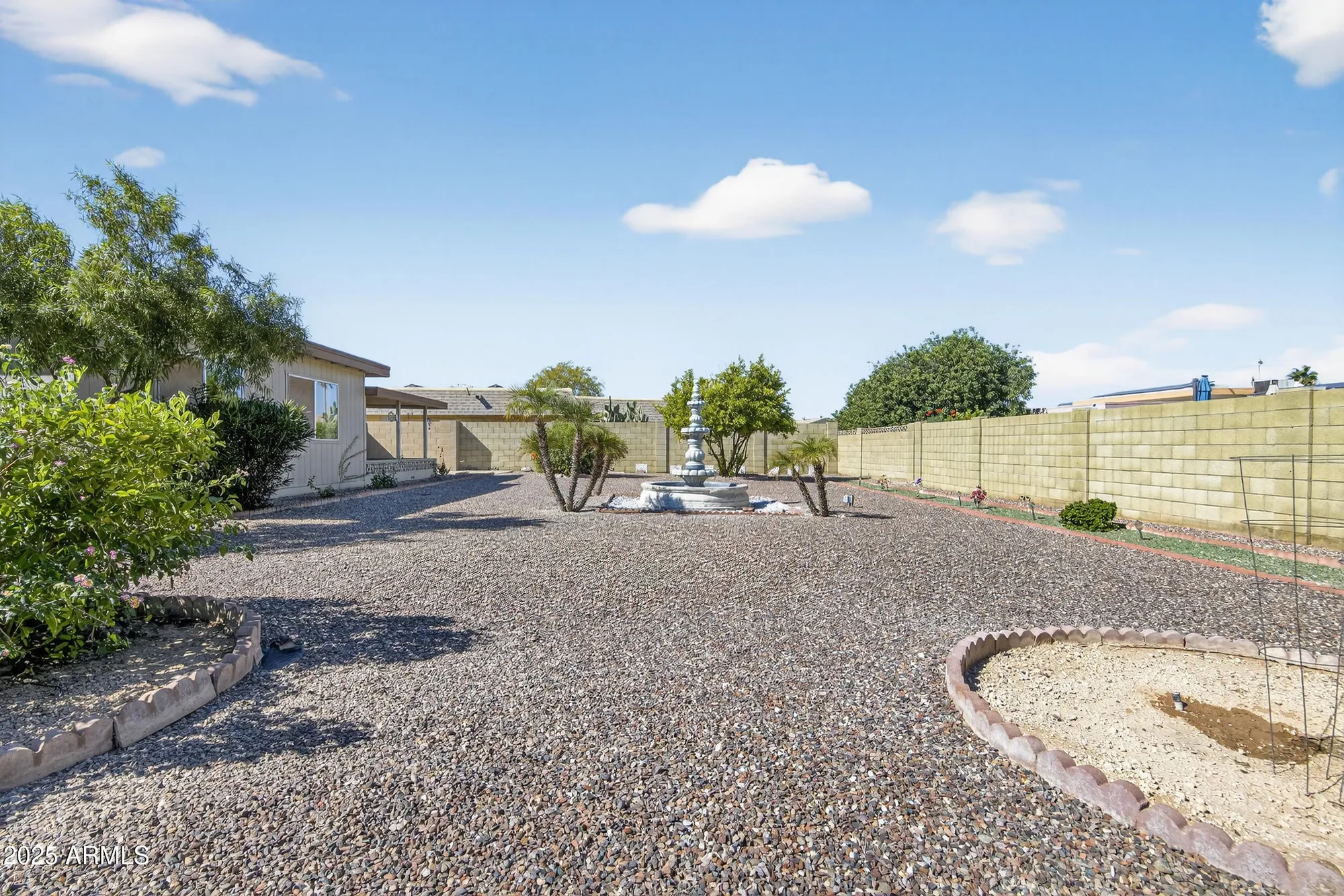 Property Slideshow image 44 of 53 | 9418 w cedar hill cir n, Sun City, AZ, 85351