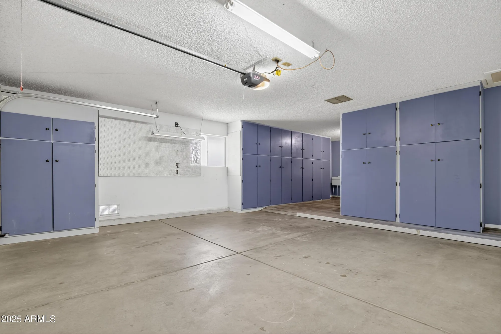 Property Slideshow image 42 of 53 | 9418 w cedar hill cir n, Sun City, AZ, 85351