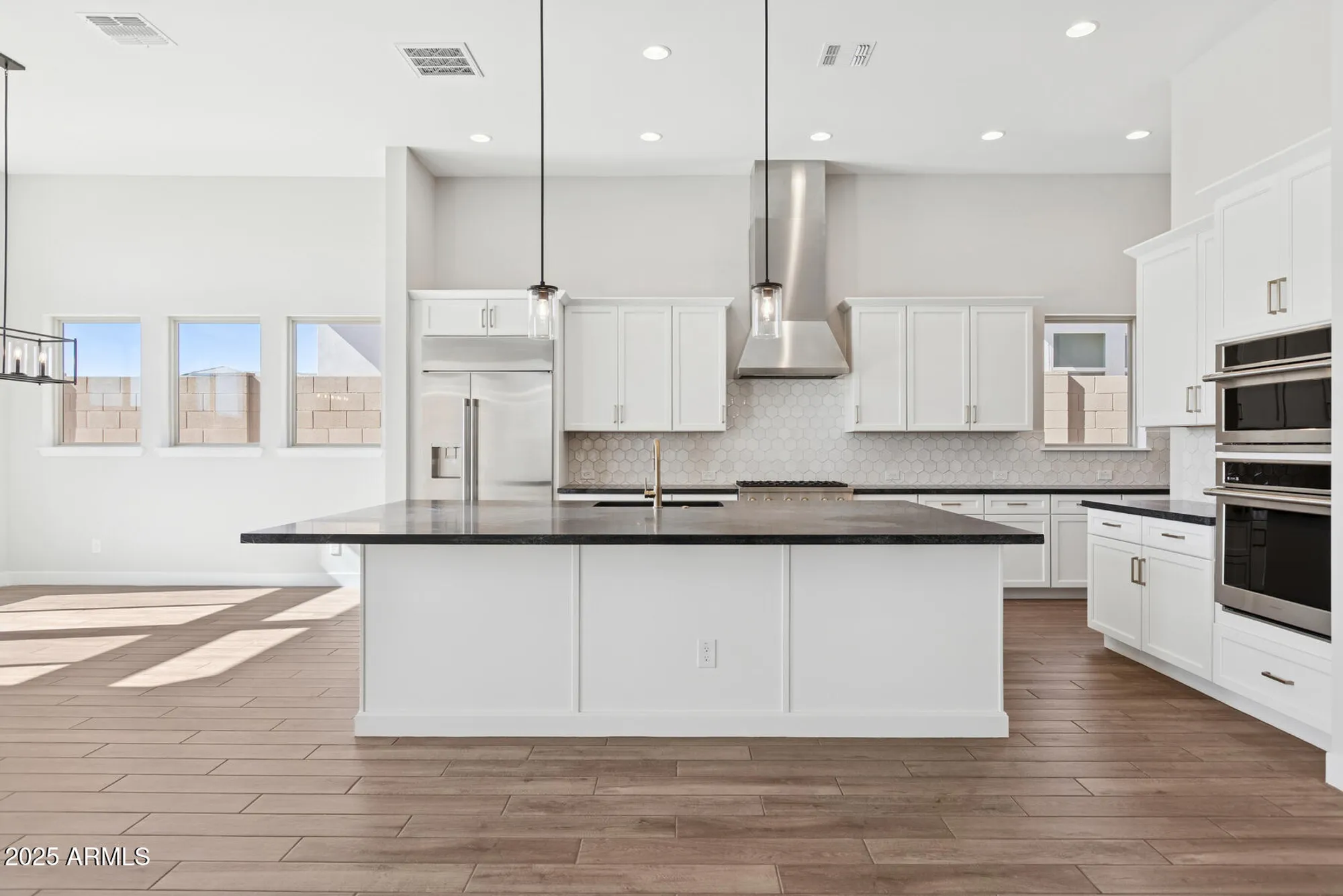 Property Slideshow image 5 of 28 | 20645 w berridge ln, Buckeye, AZ, 85396