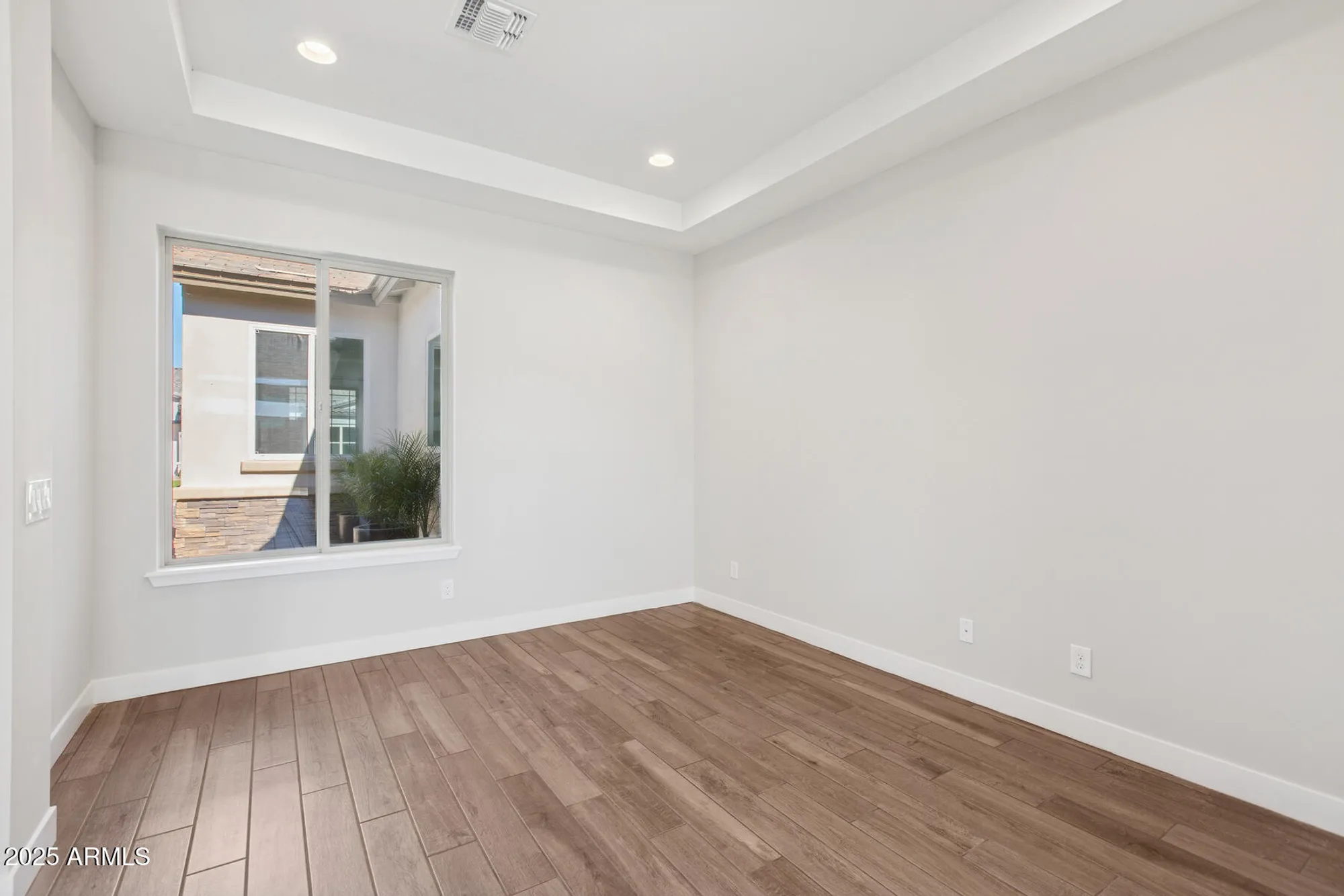 Property Slideshow image 13 of 28 | 20645 w berridge ln, Buckeye, AZ, 85396