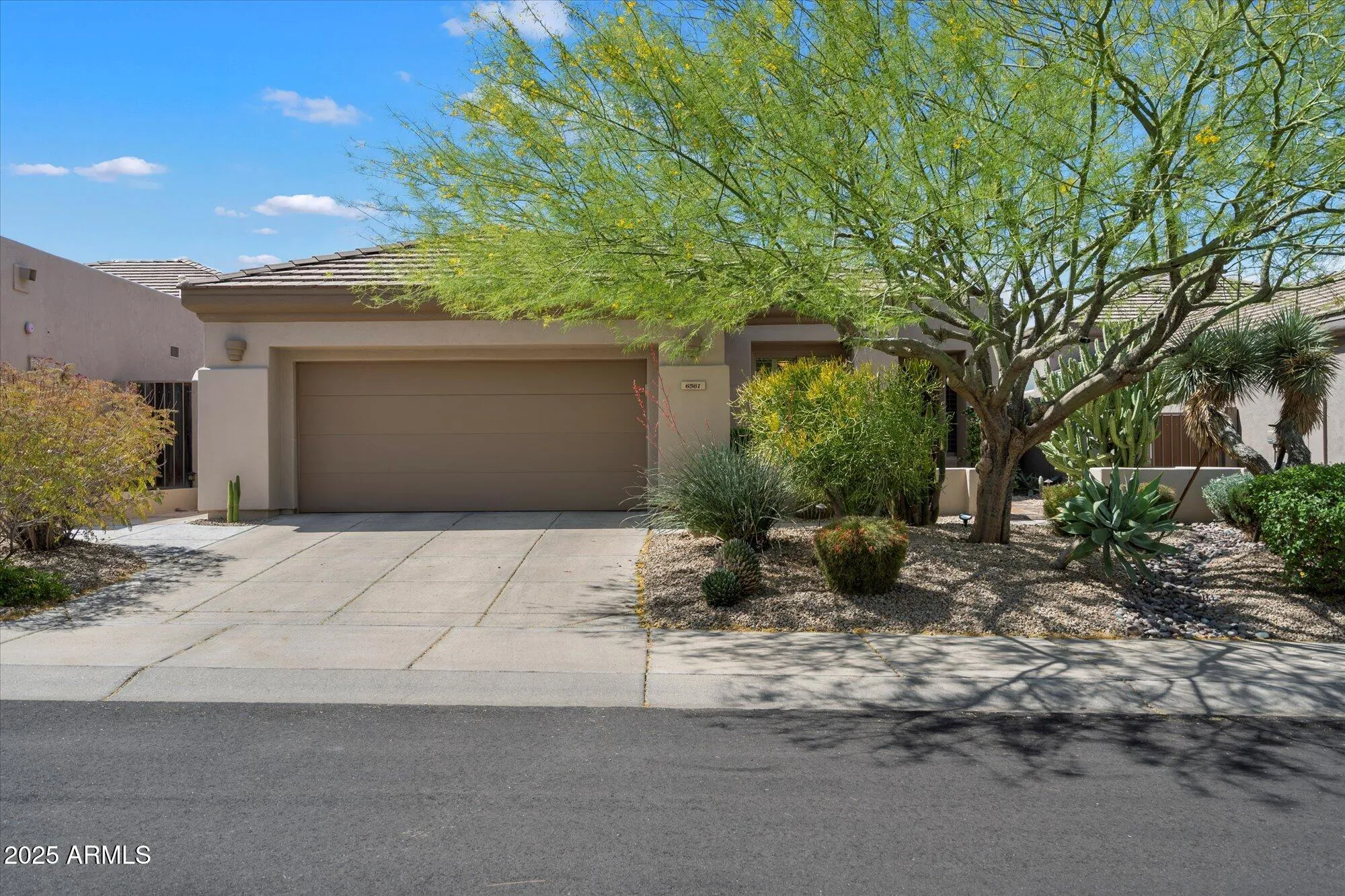 Property Slideshow image 1 of 29 | 6561 e shooting star way, Scottsdale, AZ, 85266