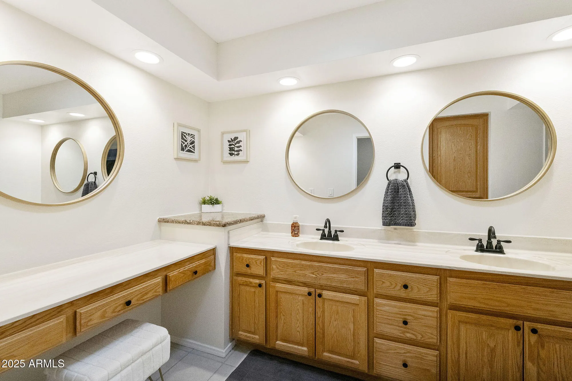 Property Slideshow image 21 of 43 | 25806 s boxwood dr, Sun Lakes, AZ, 85248