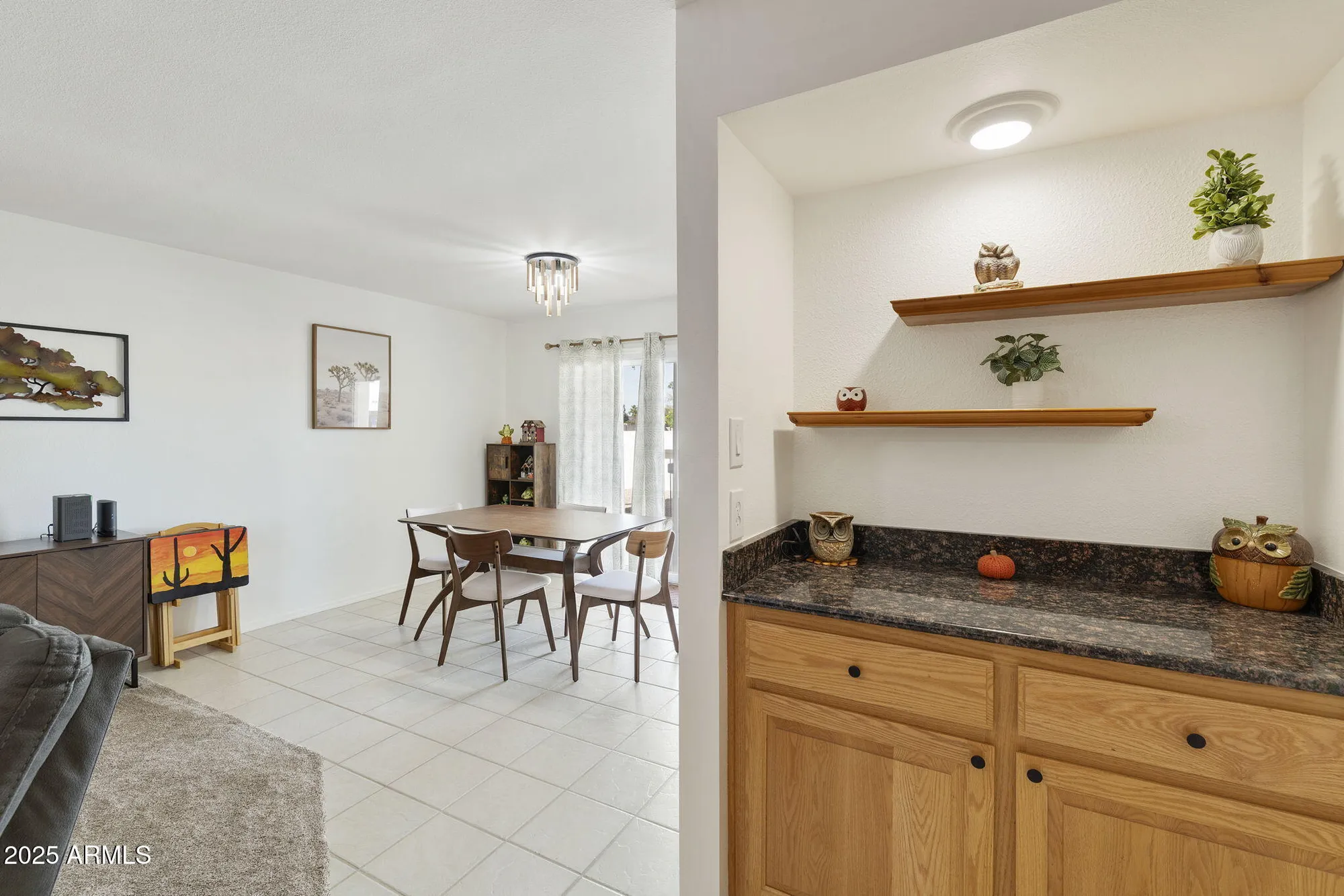 Property Slideshow image 10 of 43 | 25806 s boxwood dr, Sun Lakes, AZ, 85248