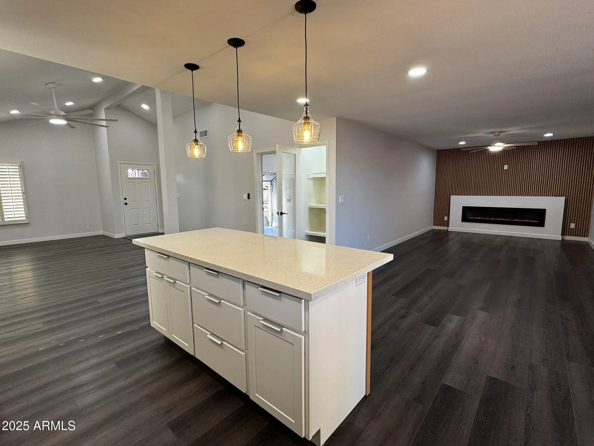 Property Slideshow image 6 of 43 | 4436 e shomi st, Phoenix, AZ, 85044