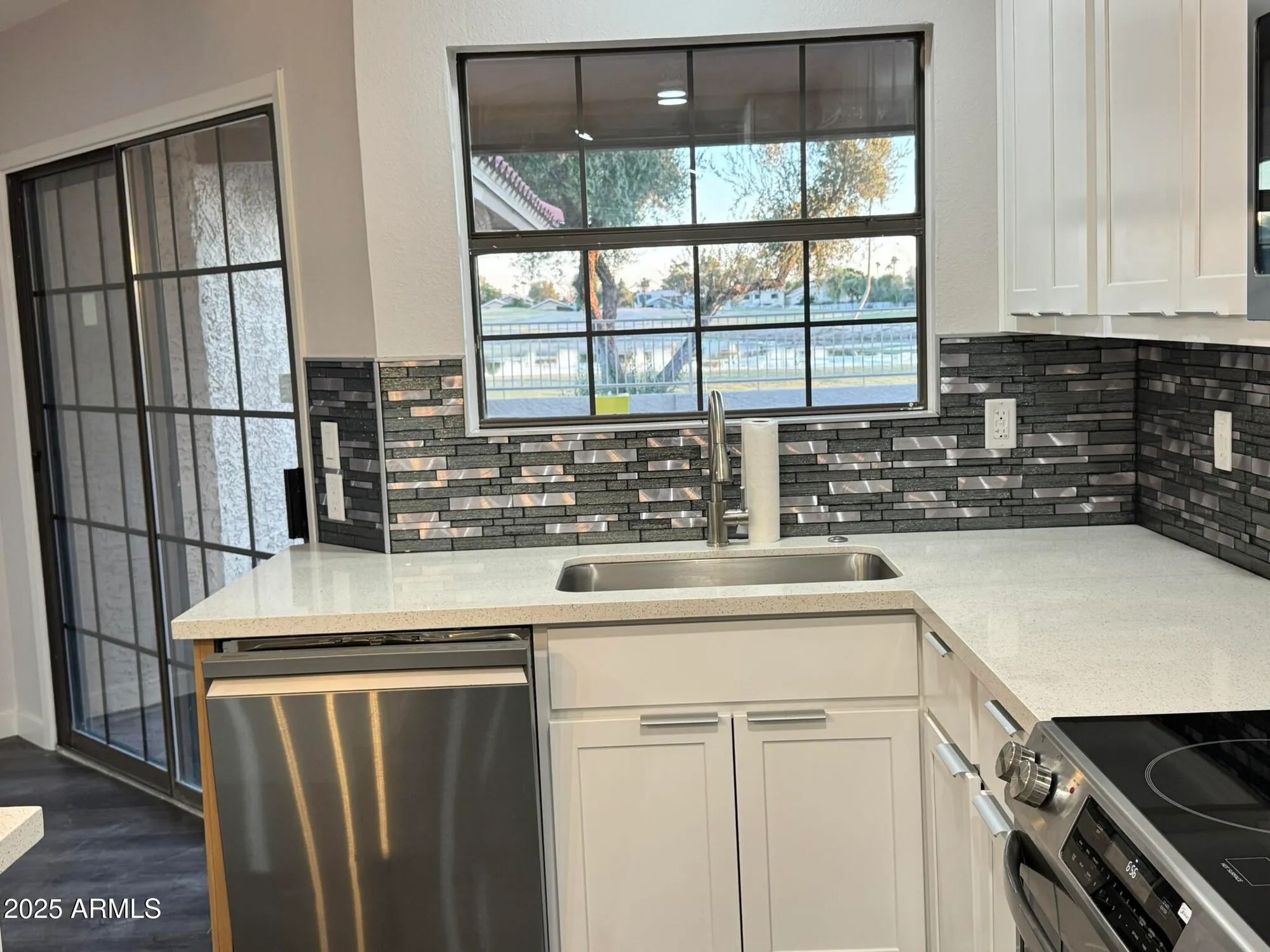 Property Slideshow image 12 of 43 | 4436 e shomi st, Phoenix, AZ, 85044