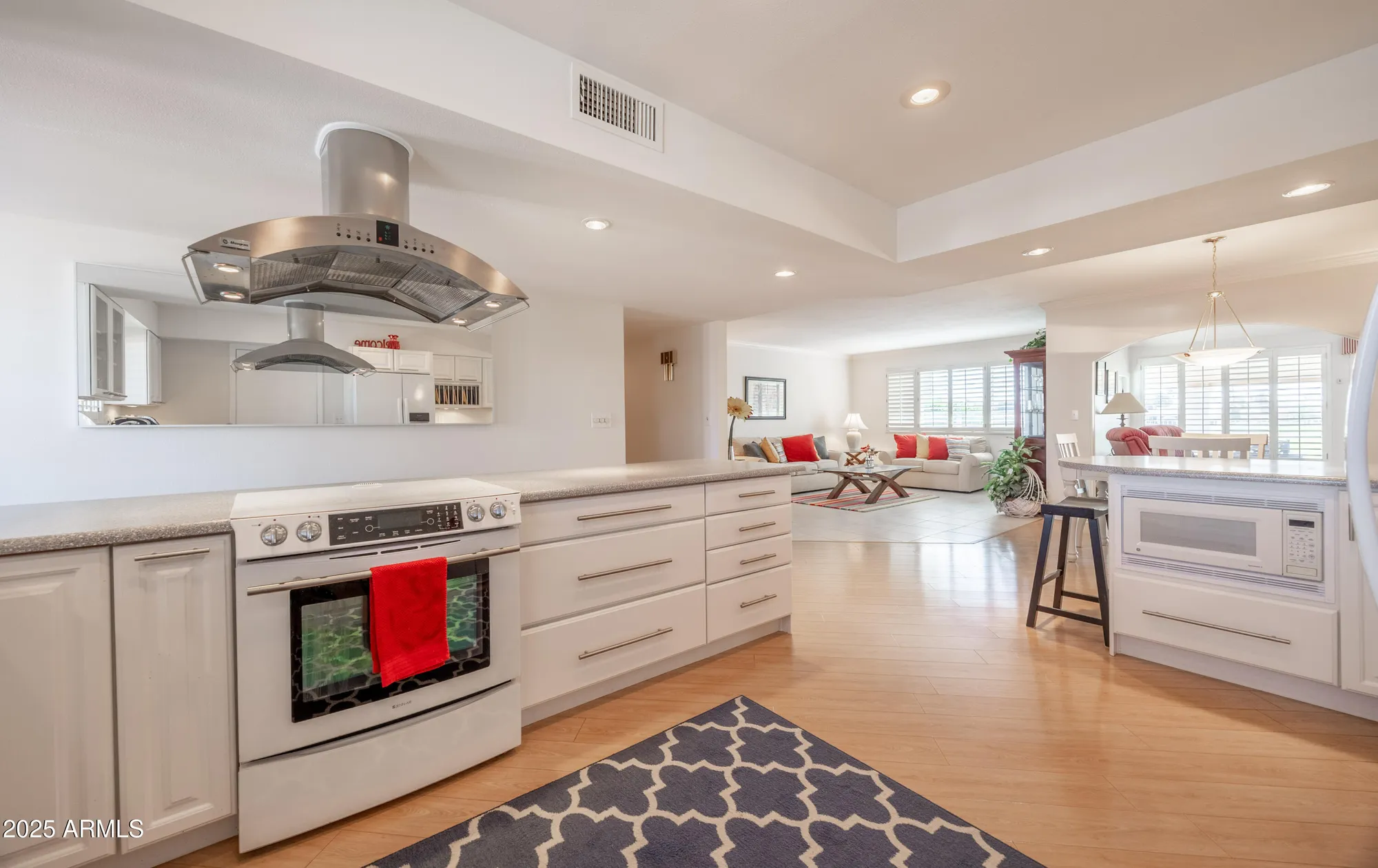 Property Slideshow image 8 of 27 | 10927 w white mountain rd, Sun City, AZ, 85351