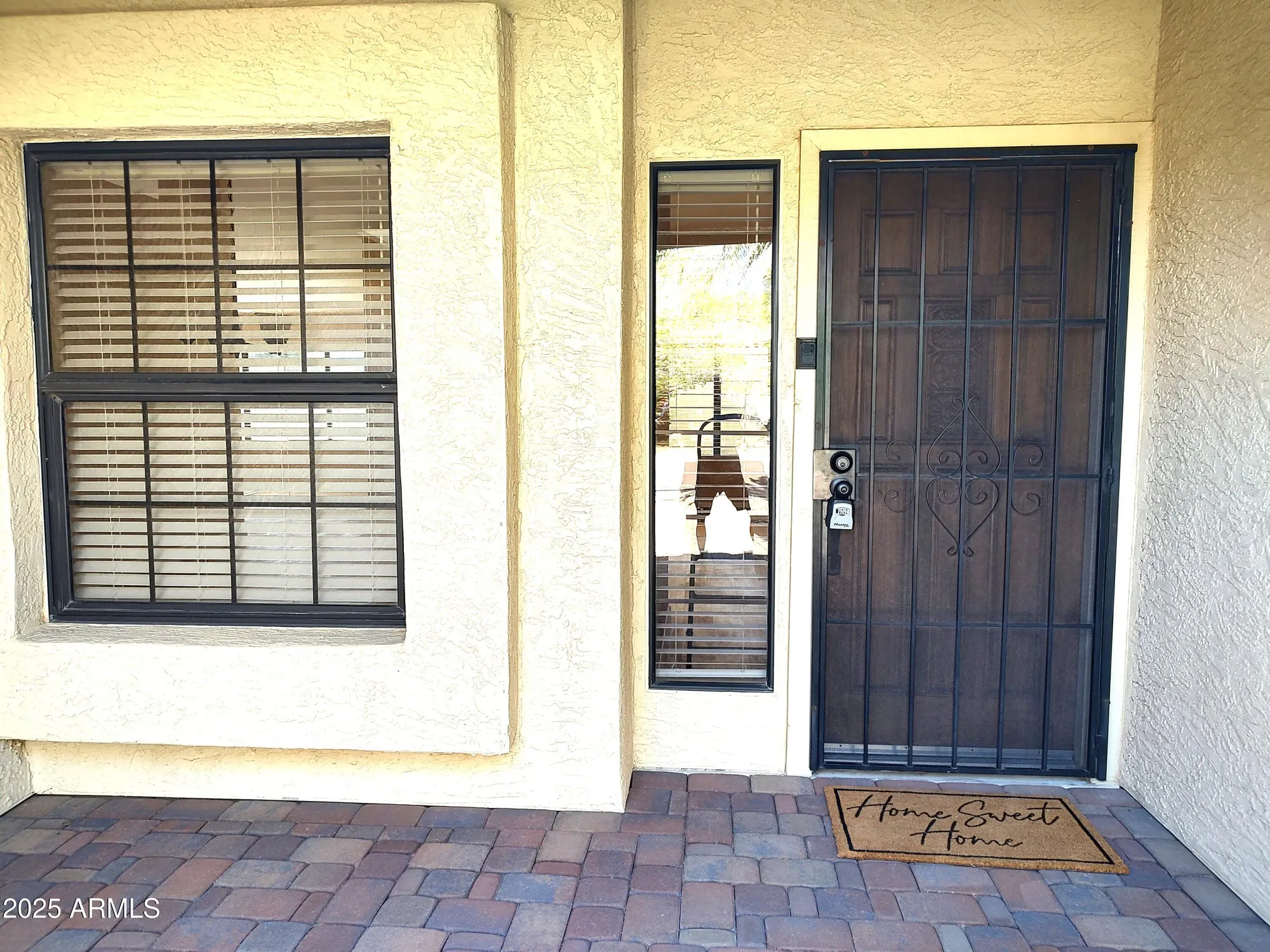 Property Slideshow image 4 of 32 | 9123 w utopia rd, Peoria, AZ, 85382