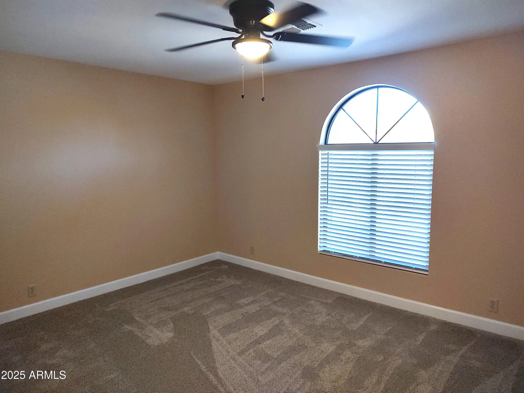 Property Slideshow image 26 of 32 | 9123 w utopia rd, Peoria, AZ, 85382