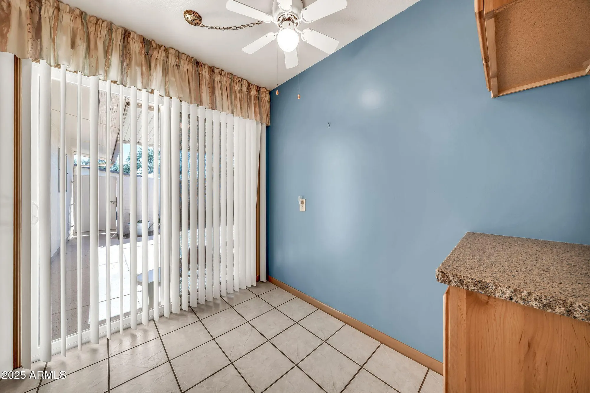 Property Slideshow image 5 of 35 | 10211 w ocotillo dr, Sun City, AZ, 85373