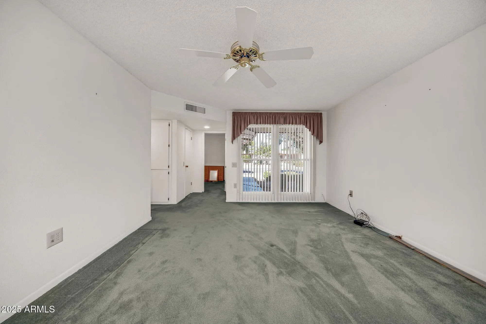 Property Slideshow image 11 of 35 | 10211 w ocotillo dr, Sun City, AZ, 85373