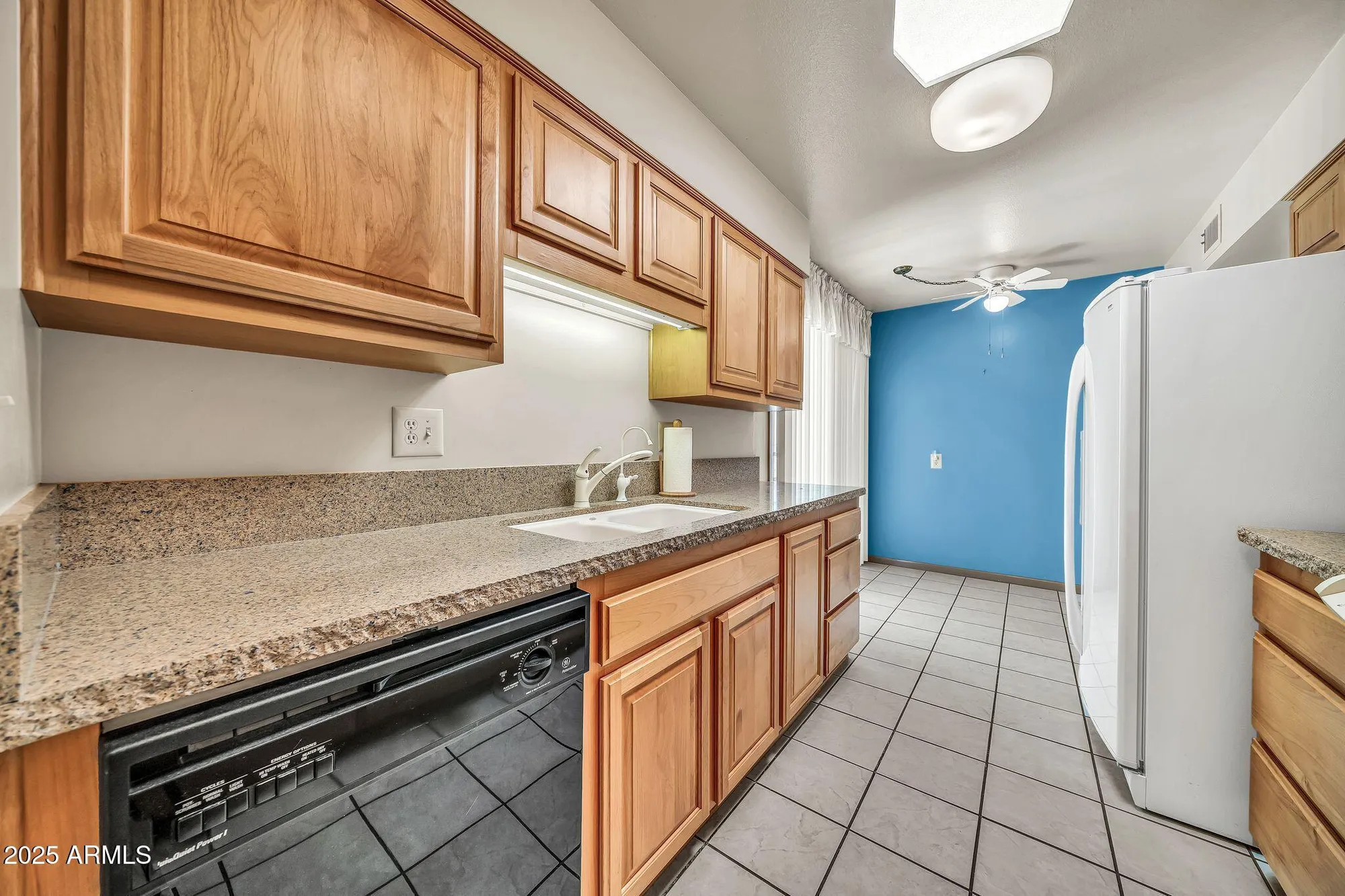 Property Slideshow image 14 of 35 | 10211 w ocotillo dr, Sun City, AZ, 85373