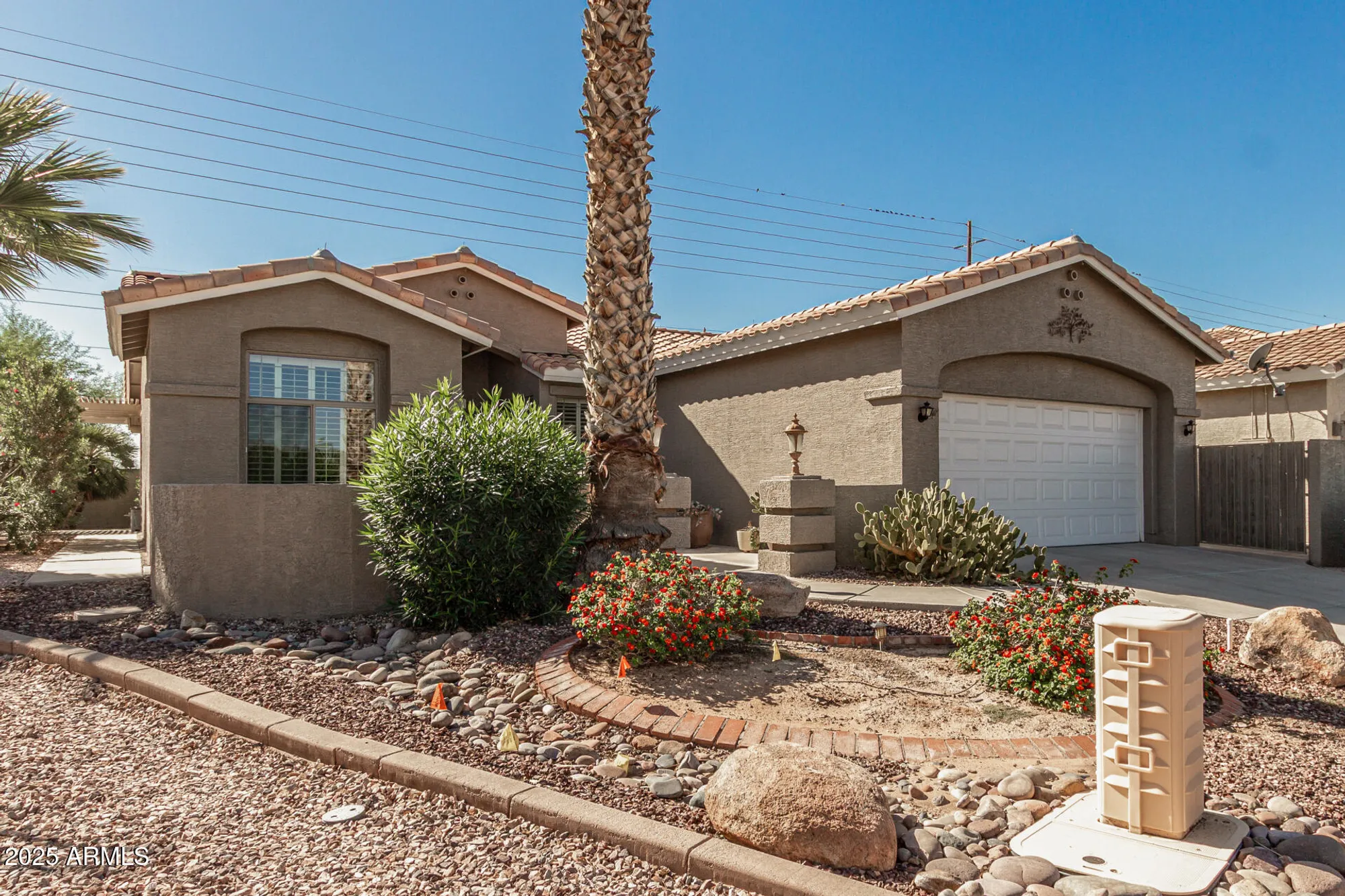 Property Slideshow image 2 of 40 | 9847 e stoney vista dr, Sun Lakes, AZ, 85248