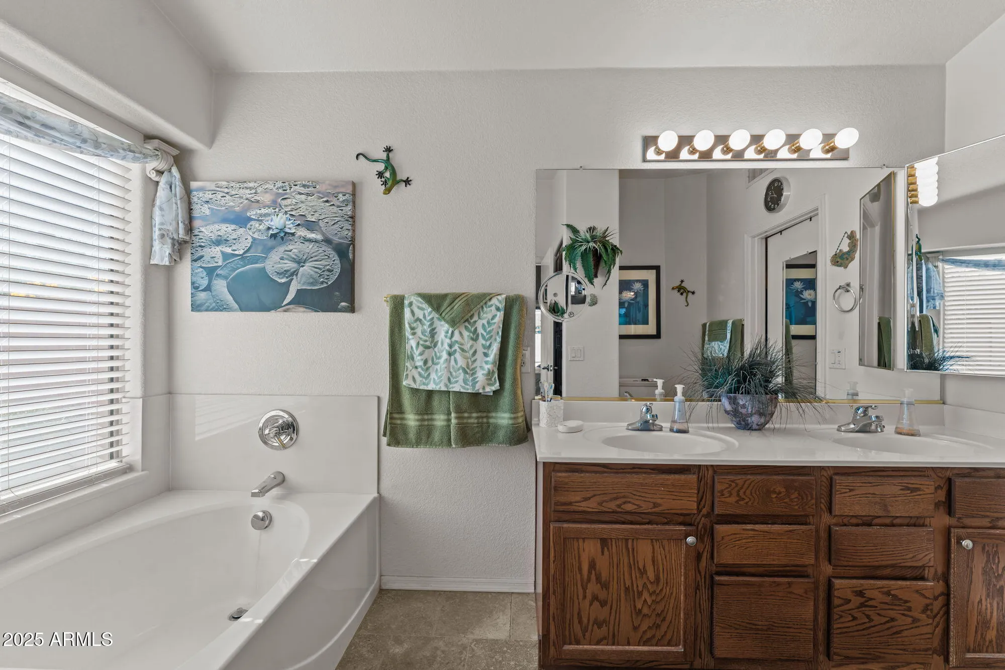 Property Slideshow image 14 of 34 | 18049 w weatherby dr, Surprise, AZ, 85374