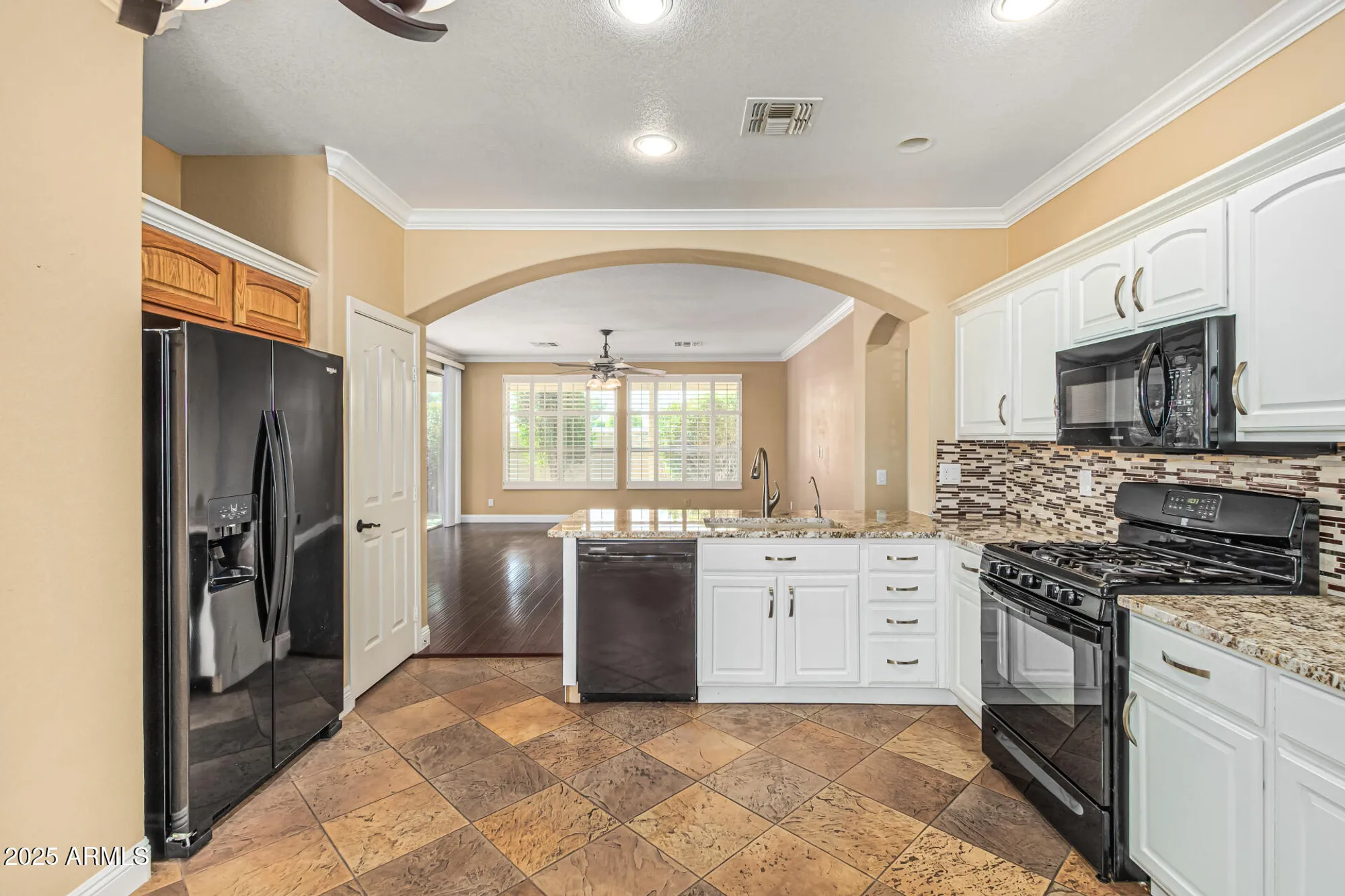 Property Slideshow image 6 of 40 | 9847 e stoney vista dr, Sun Lakes, AZ, 85248