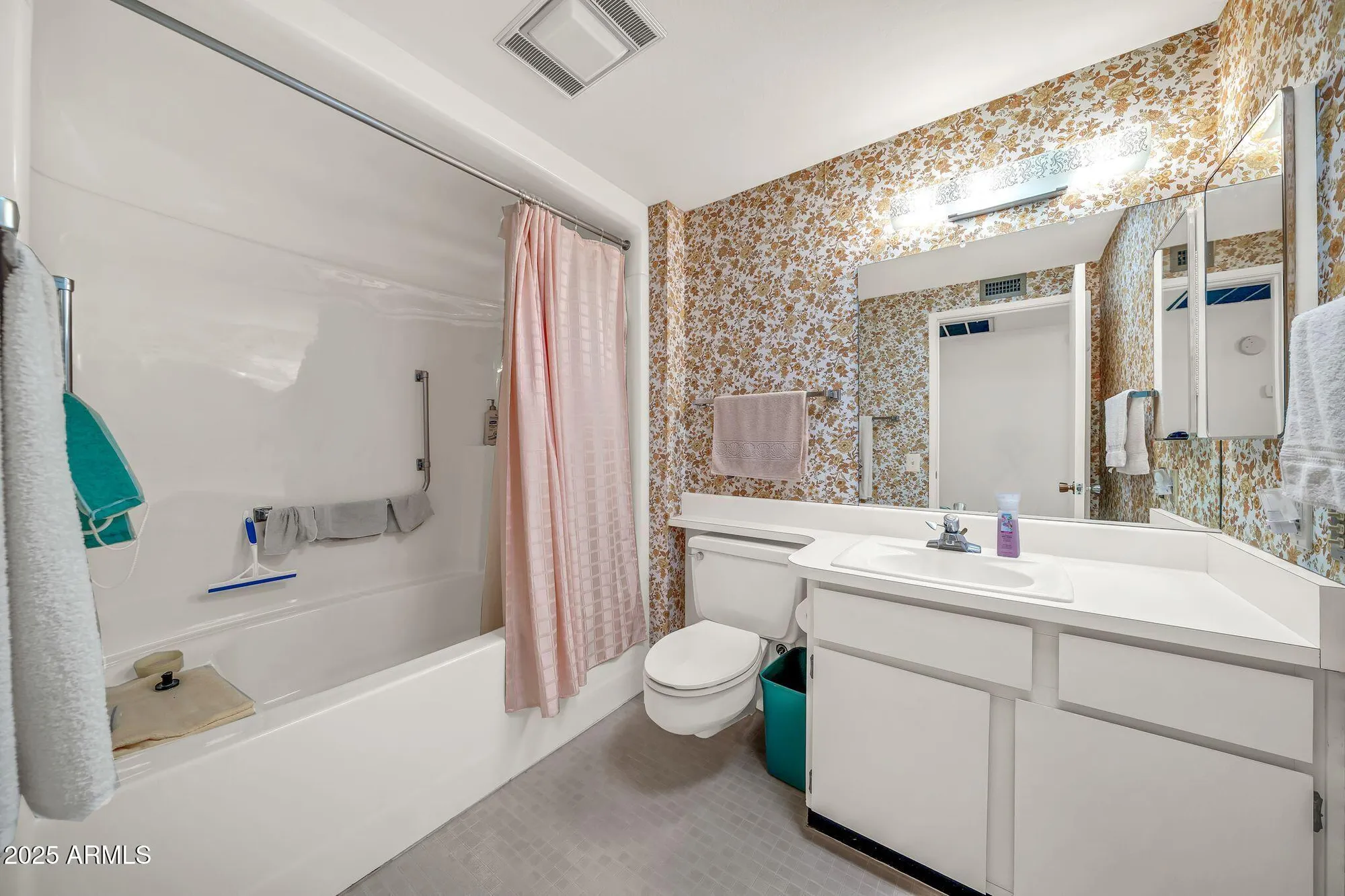 Property Slideshow image 21 of 35 | 10211 w ocotillo dr, Sun City, AZ, 85373