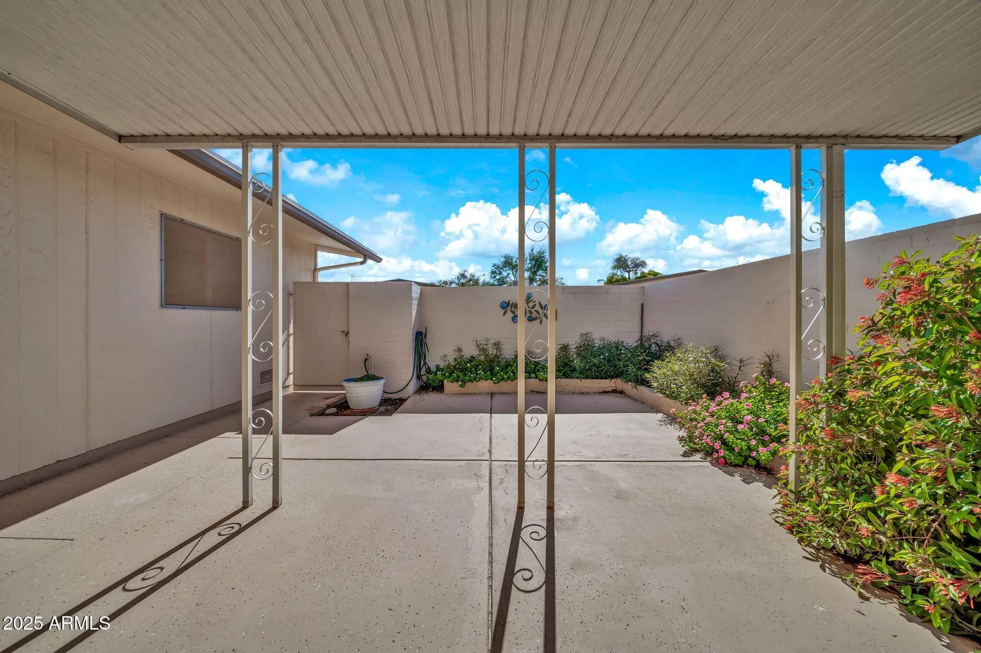 Property Slideshow image 27 of 35 | 10211 w ocotillo dr, Sun City, AZ, 85373