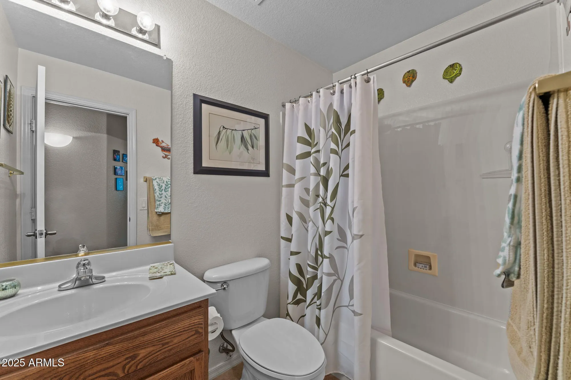 Property Slideshow image 18 of 34 | 18049 w weatherby dr, Surprise, AZ, 85374