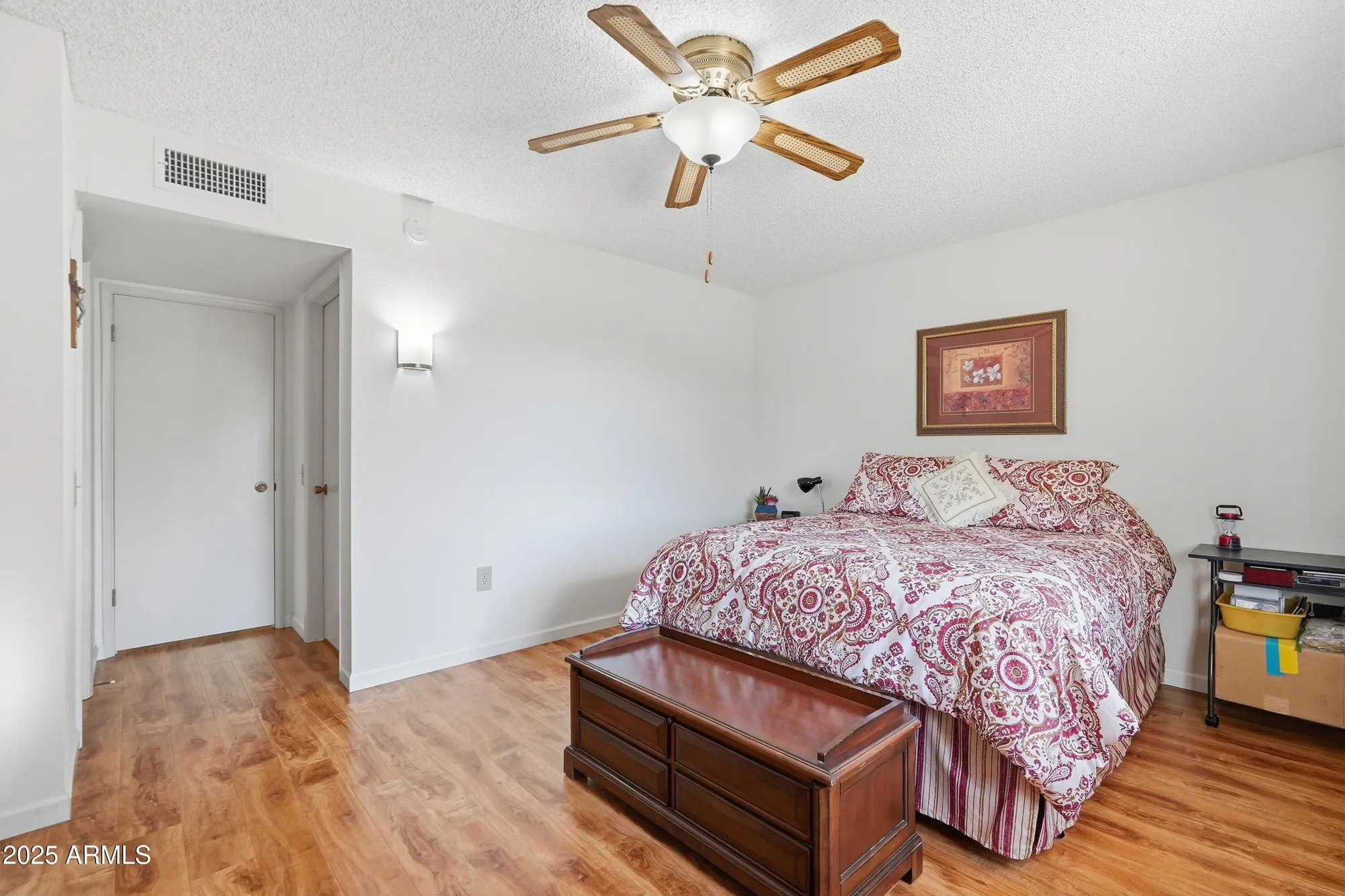 Property Slideshow image 15 of 34 | 19605 n pine springs dr, Sun City, AZ, 85373