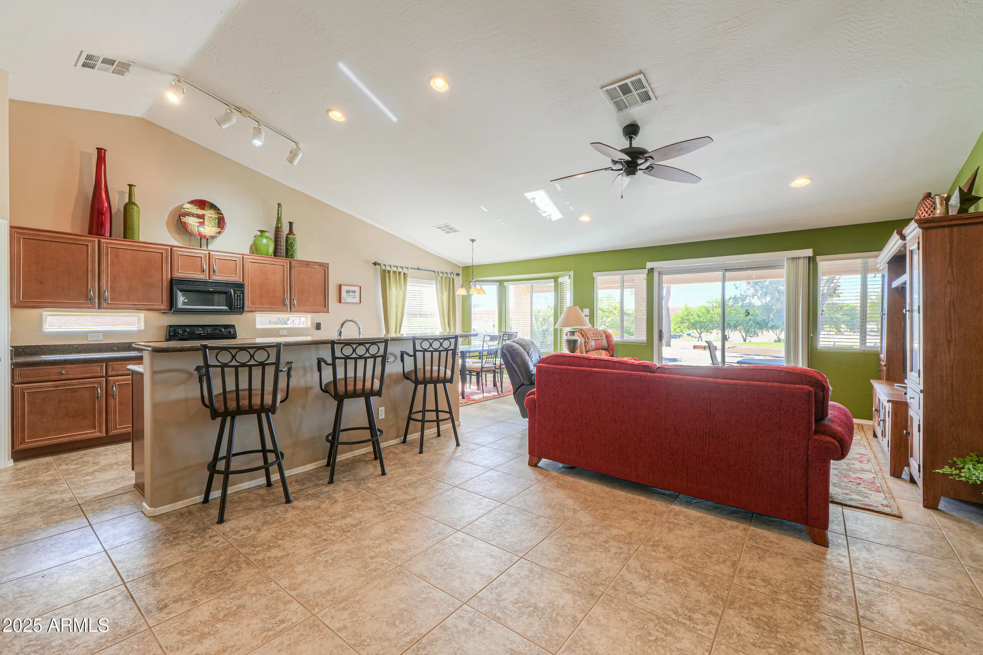 Property Slideshow image 10 of 55 | 33 s seville ln, Casa Grande, AZ, 85194