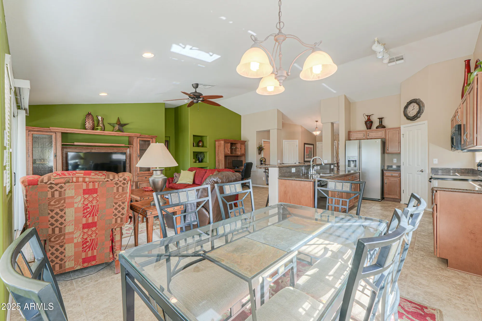 Property Slideshow image 16 of 55 | 33 s seville ln, Casa Grande, AZ, 85194