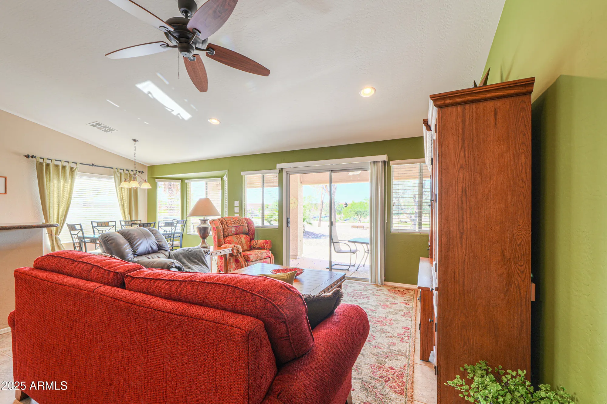 Property Slideshow image 18 of 55 | 33 s seville ln, Casa Grande, AZ, 85194