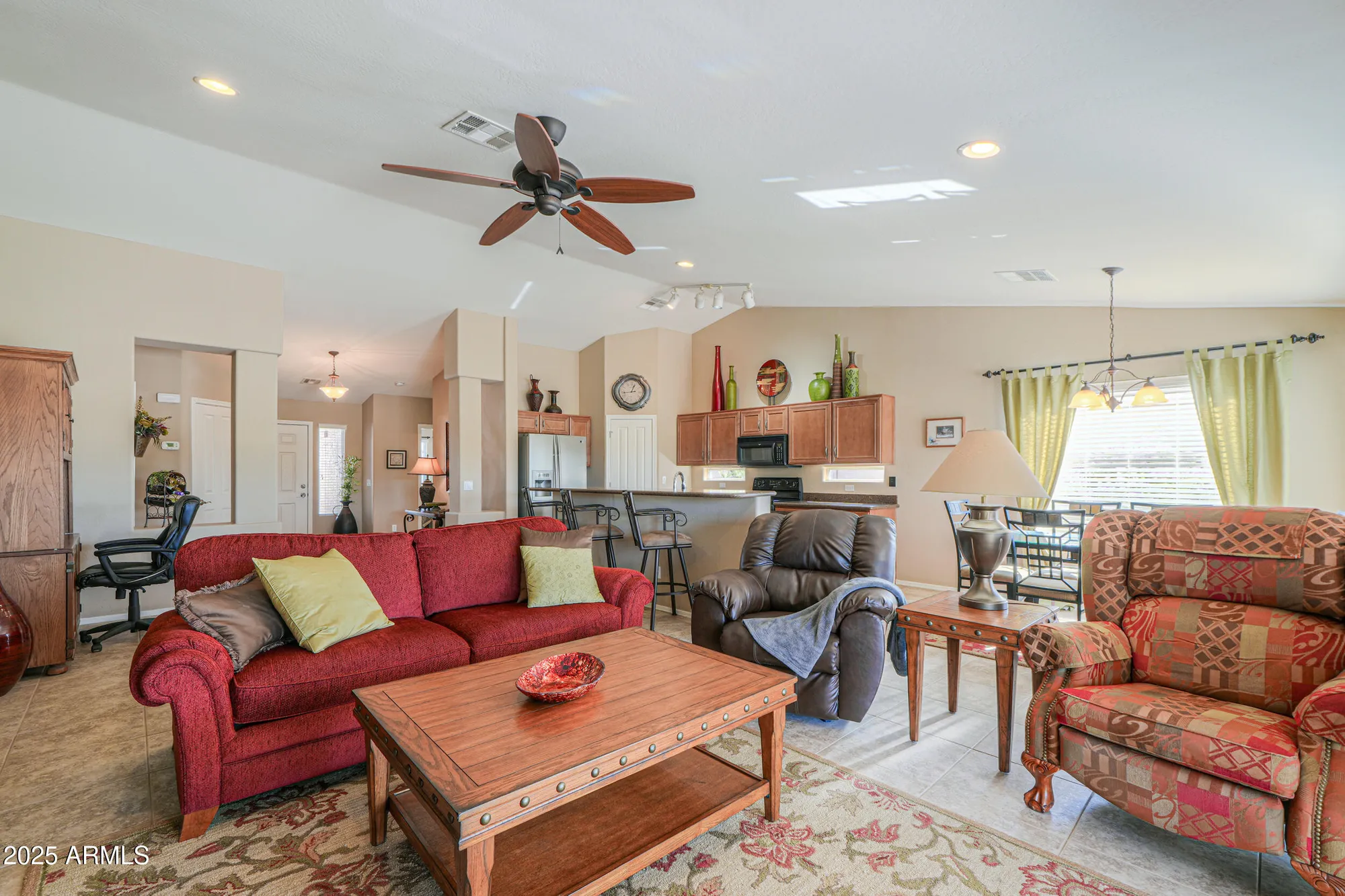 Property Slideshow image 19 of 55 | 33 s seville ln, Casa Grande, AZ, 85194