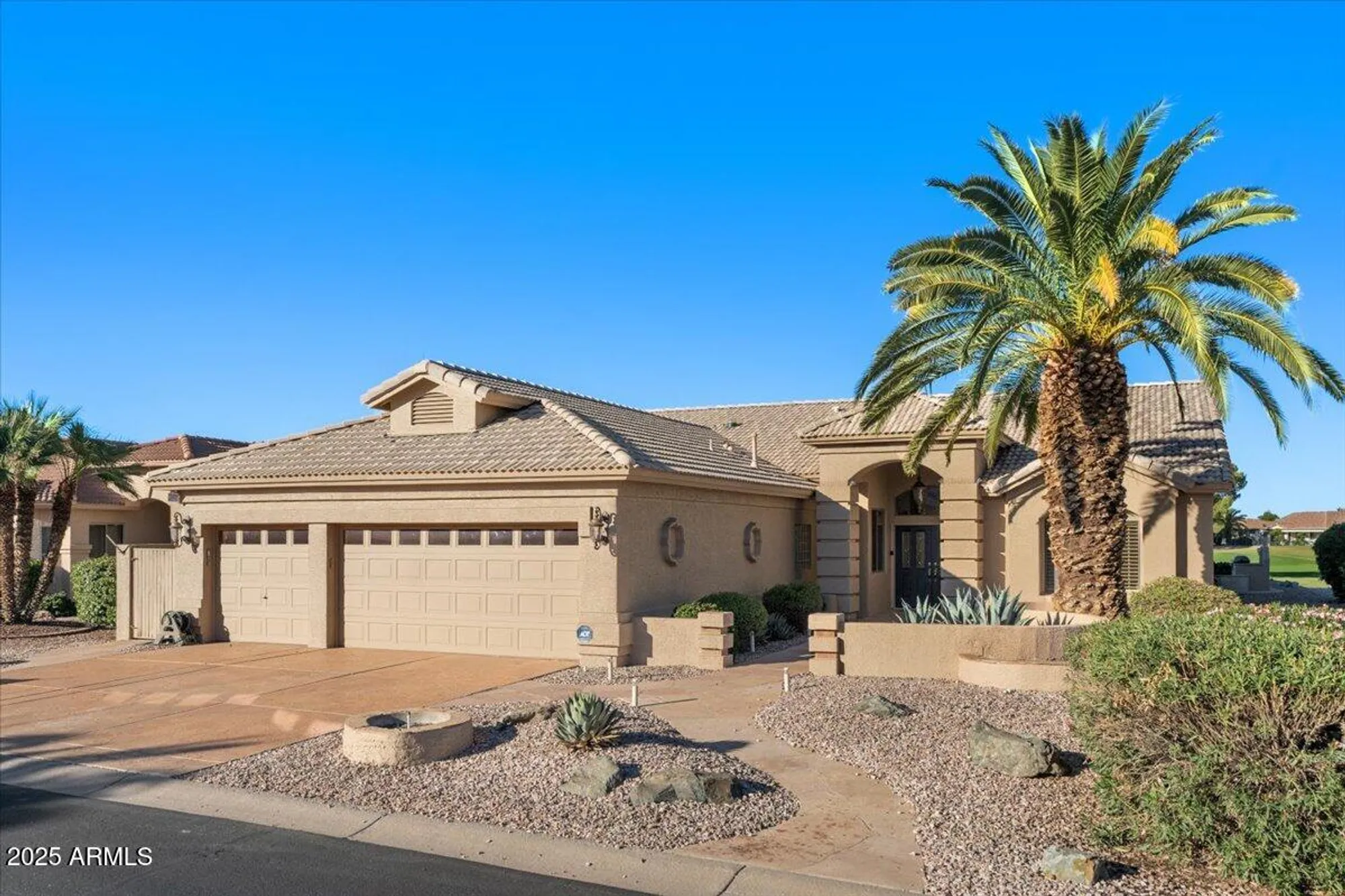 Property Slideshow image 1 of 63 | 8936 e cedar waxwing dr, Sun Lakes, AZ, 85248
