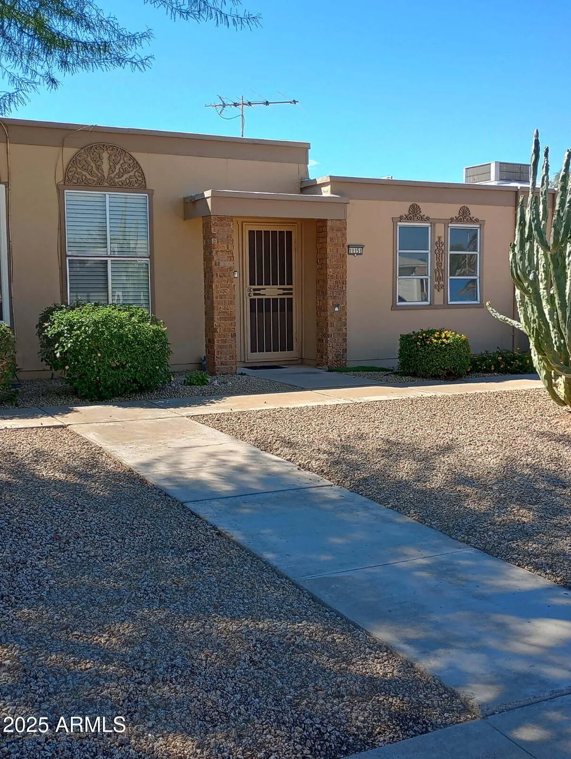 Property Slideshow image 1 of 9 | 11151 w cameo dr, Sun City, AZ, 85351