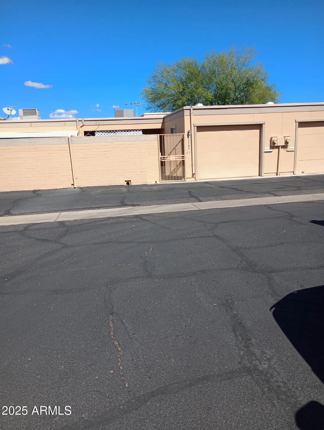 Property Slideshow image 5 of 9 | 11151 w cameo dr, Sun City, AZ, 85351