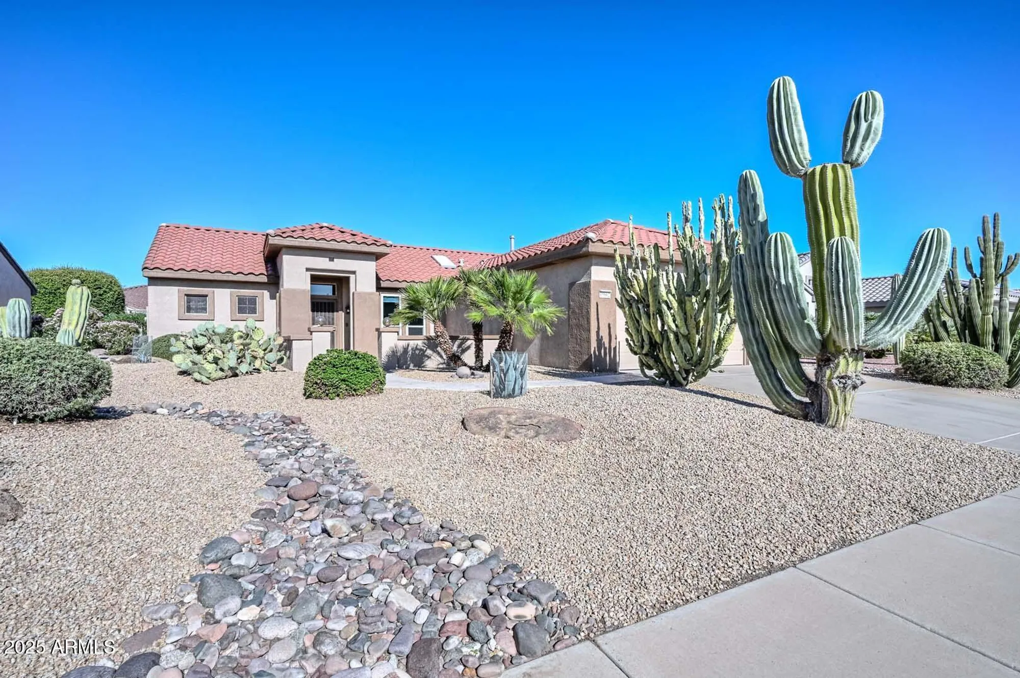 Property Slideshow image 7 of 47 | 15862 w wildflower dr, Surprise, AZ, 85374